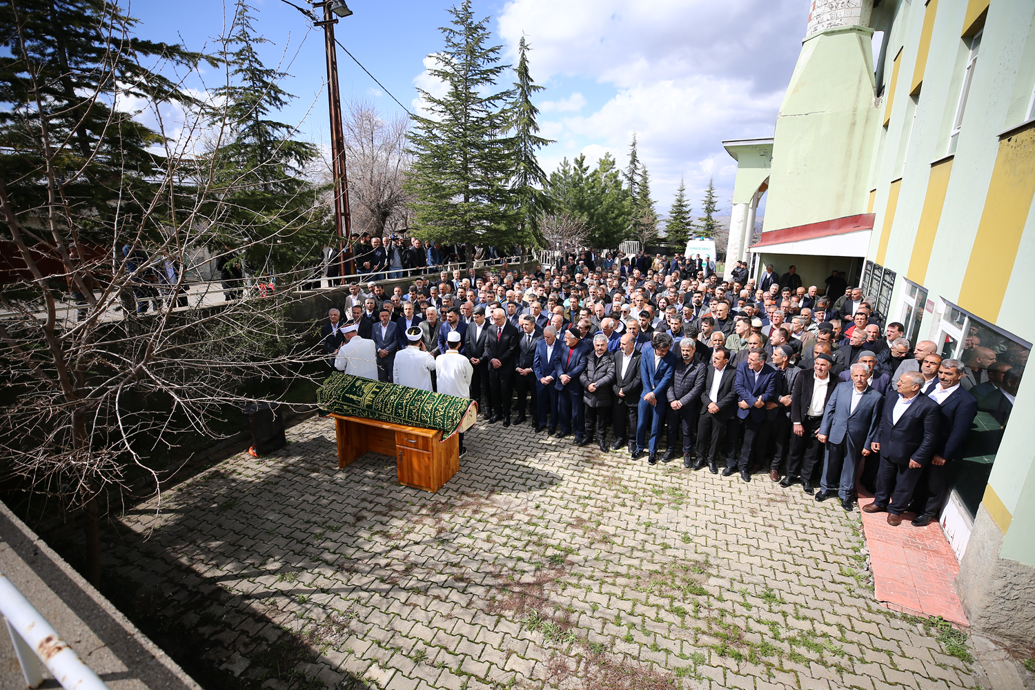AK Partili eski milletvekili Ataoğlu dualarla toprağa verildi