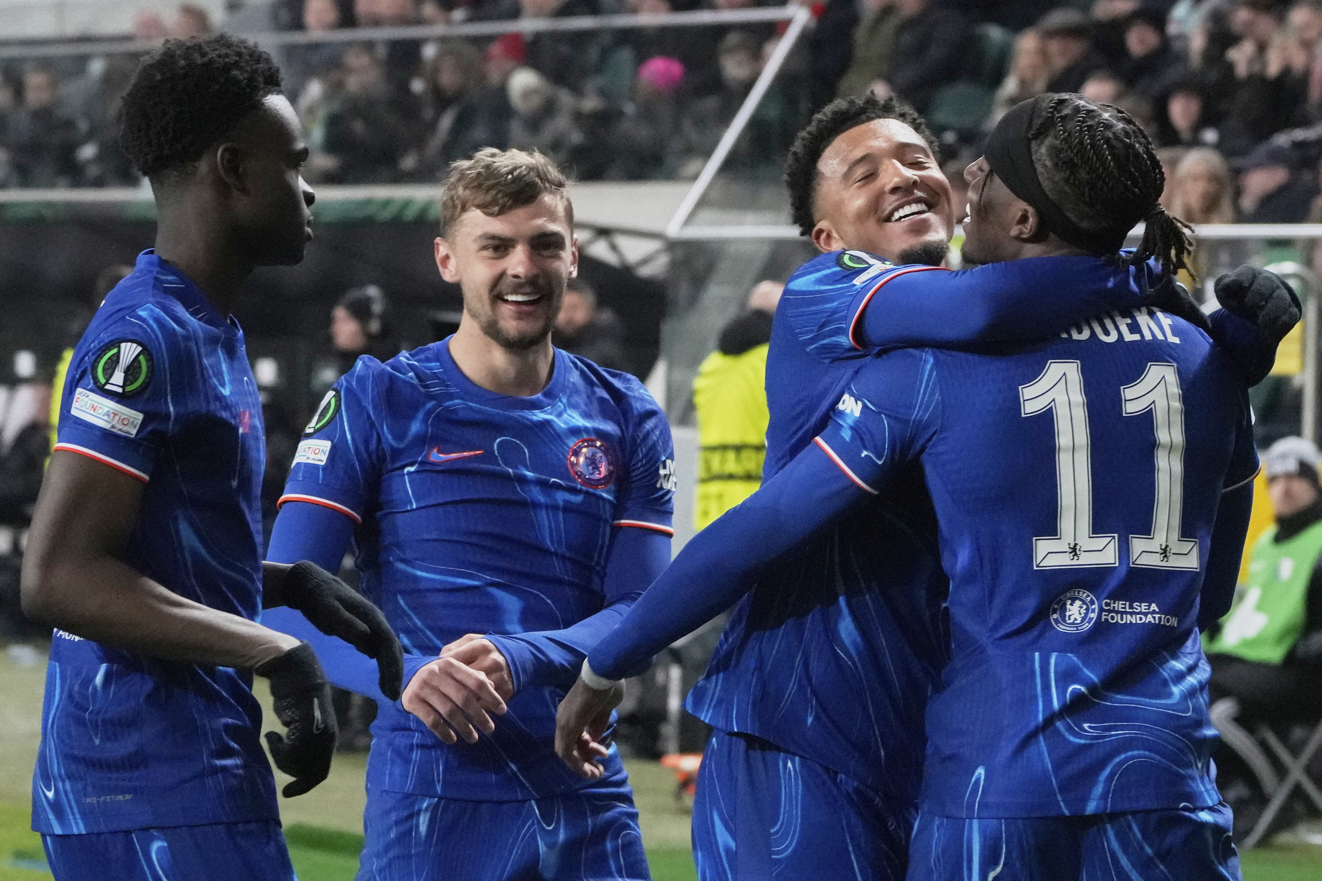Chelsea tur kapısını 3 golle araladı