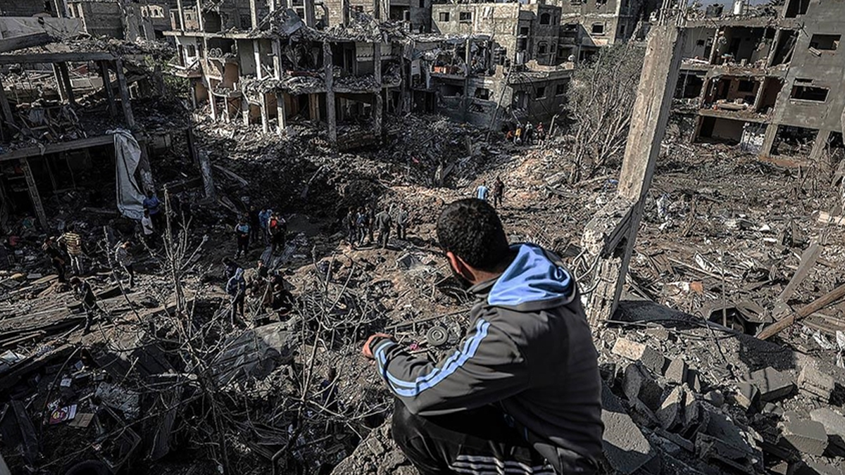 Soykırımcı İsrail'in Gazze'ye yönelik saldırılarında 30 kişi hayatını kaybetti
