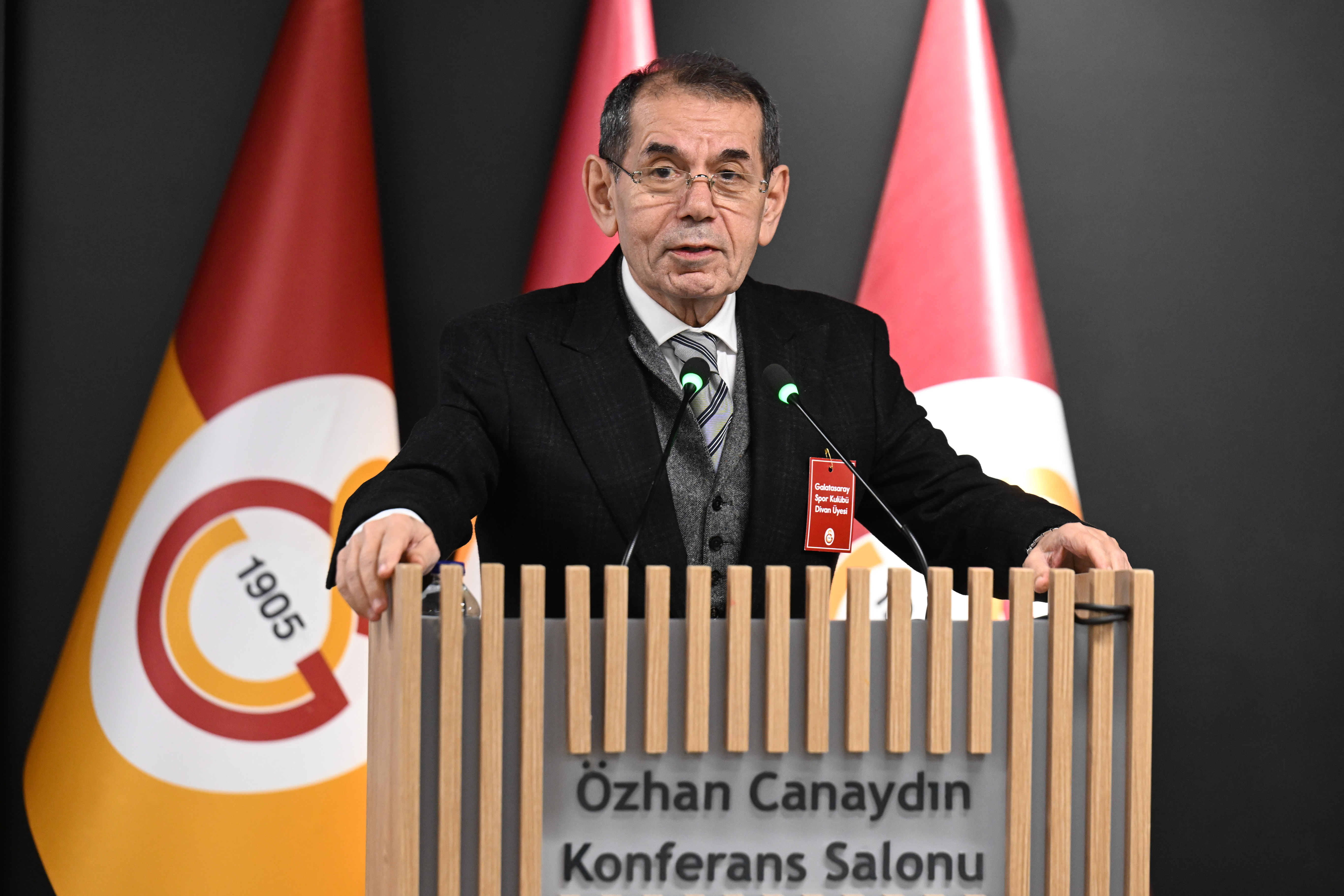 Dursun Özbek depreme yakalandı: Bütün ulusuma geçmiş olsun diyorum