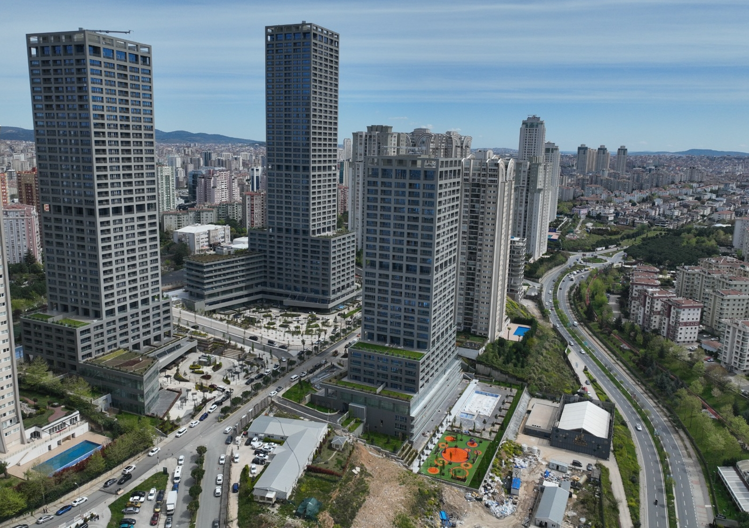 979 konutluk dev proje: TMSF güvencesiyle Ataşehir Modern'e ilk ev sahipleri yerleşti