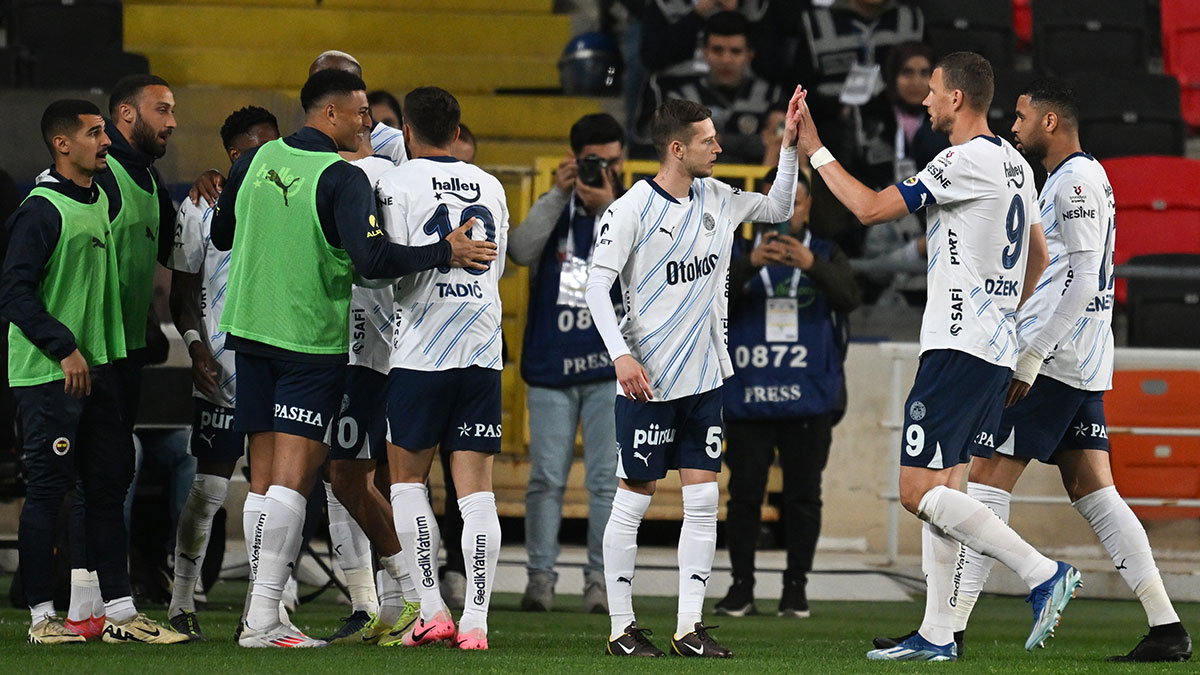 Kanarya, Antep'ten galibiyetle döndü! Fenerbahçe puan kaybına izin vermedi