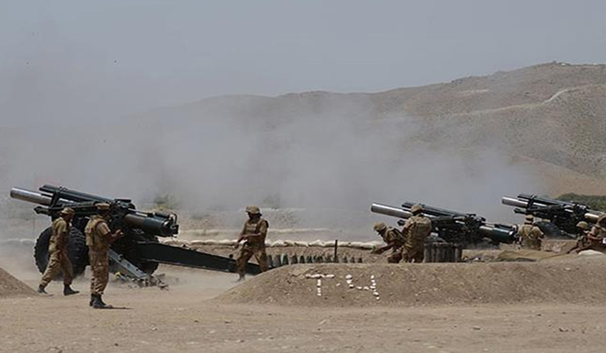 Pakistan'da 54 militan etkisiz hale getirdi