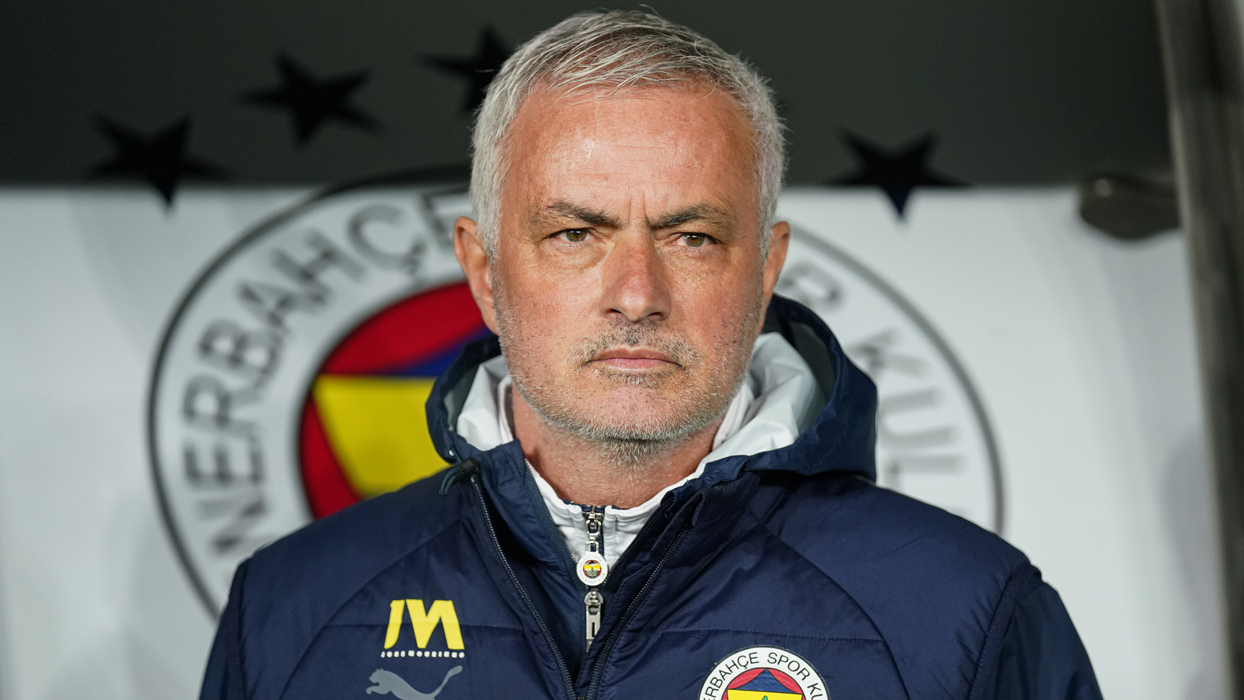 Mourinho eski öğrencisine talip oldu! Fenerbahçe'de rota İtalya