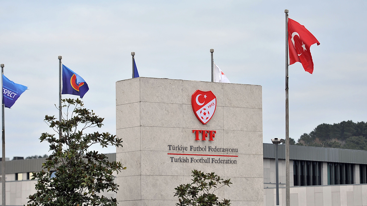 PFDK ceza yağdırdı! Badou Ndiaye-İrfan Can Eğribayat pozisyonunun faturası belli oldu