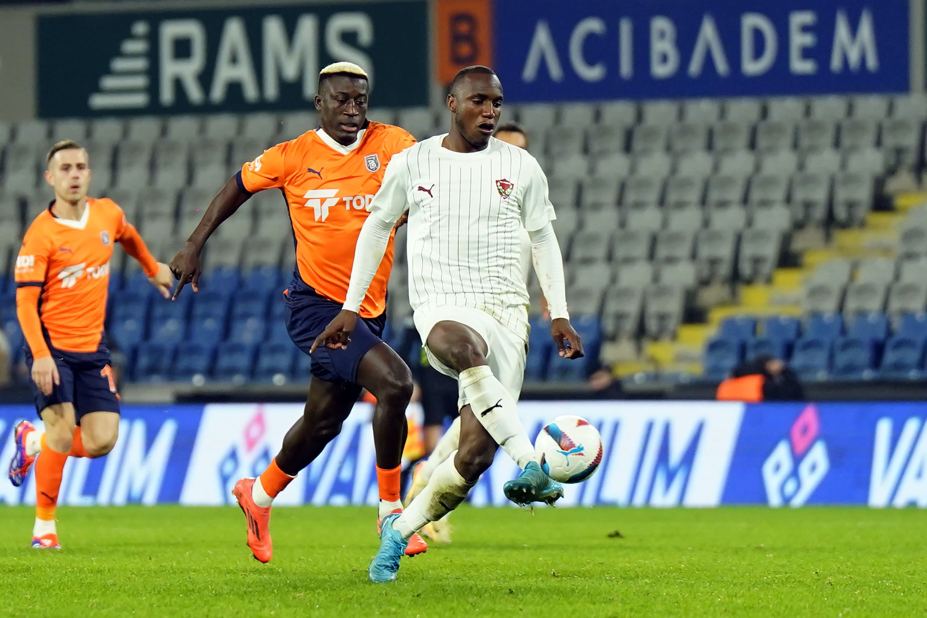 Hatayspor'un konuğu Başakşehir