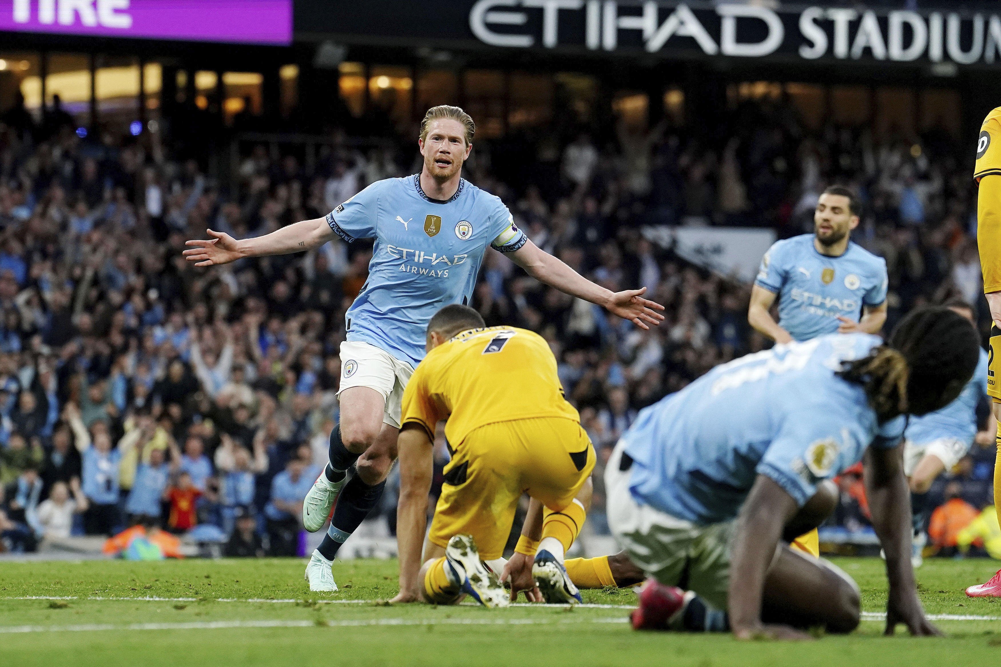 Manchster City, Wolverhampton'ın serisini bitirdi