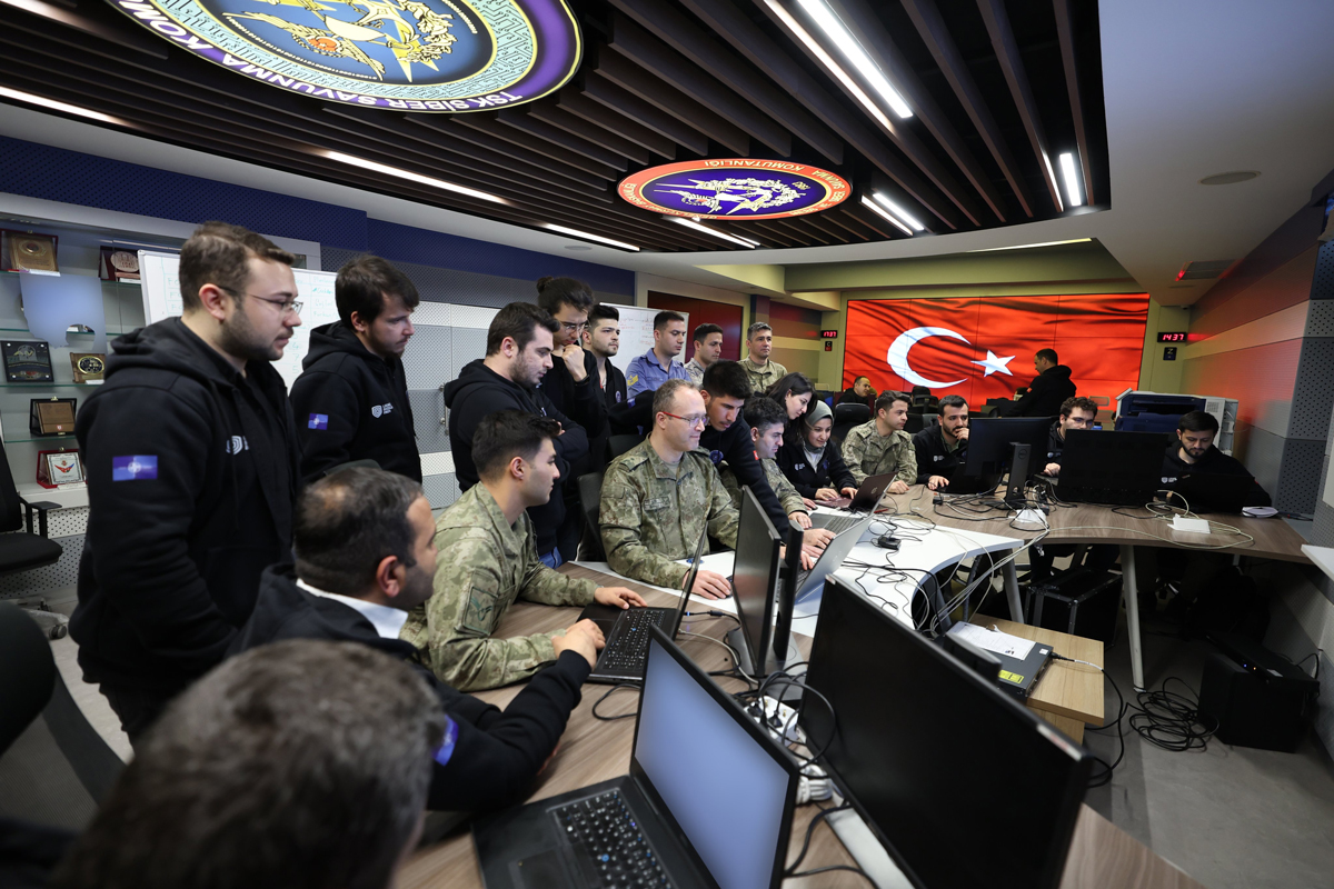 NATO tatbikatına Türkiye damgası! Jandarma'dan bir ilk
