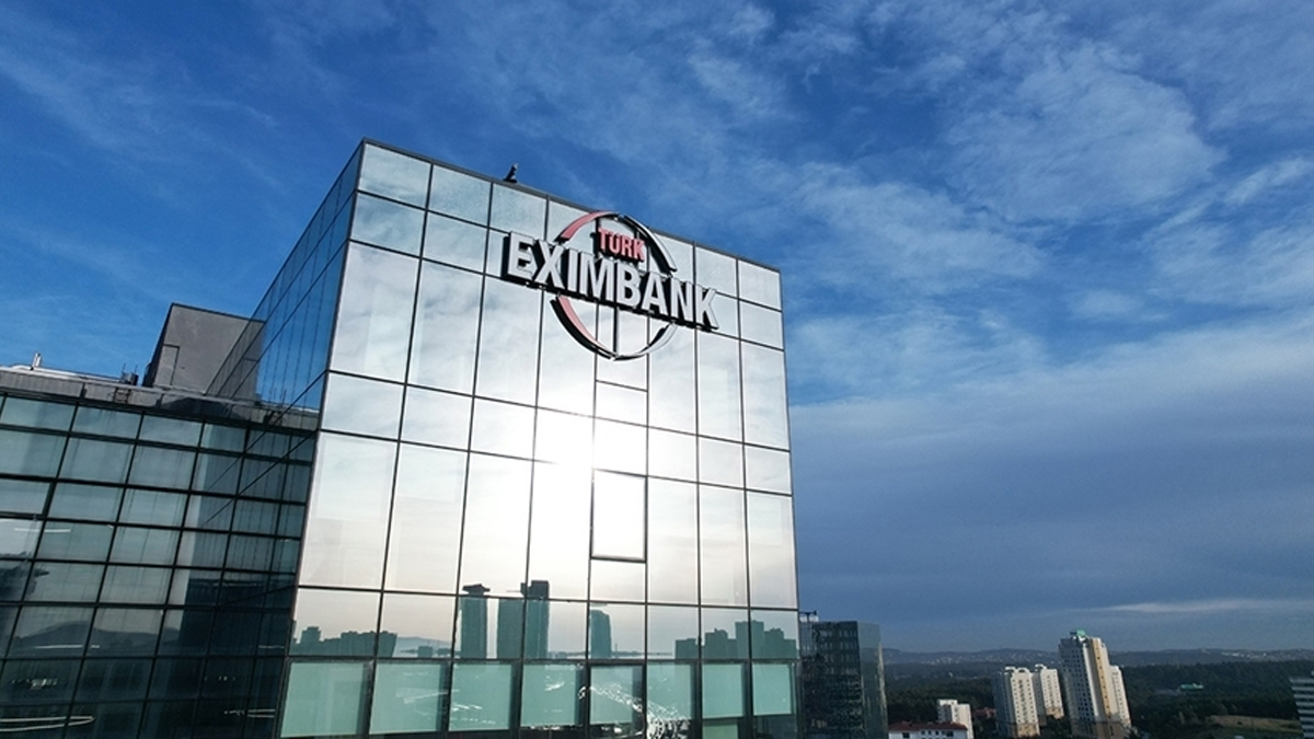 Türk Eximbank'tan İtalya'da iki imza birden