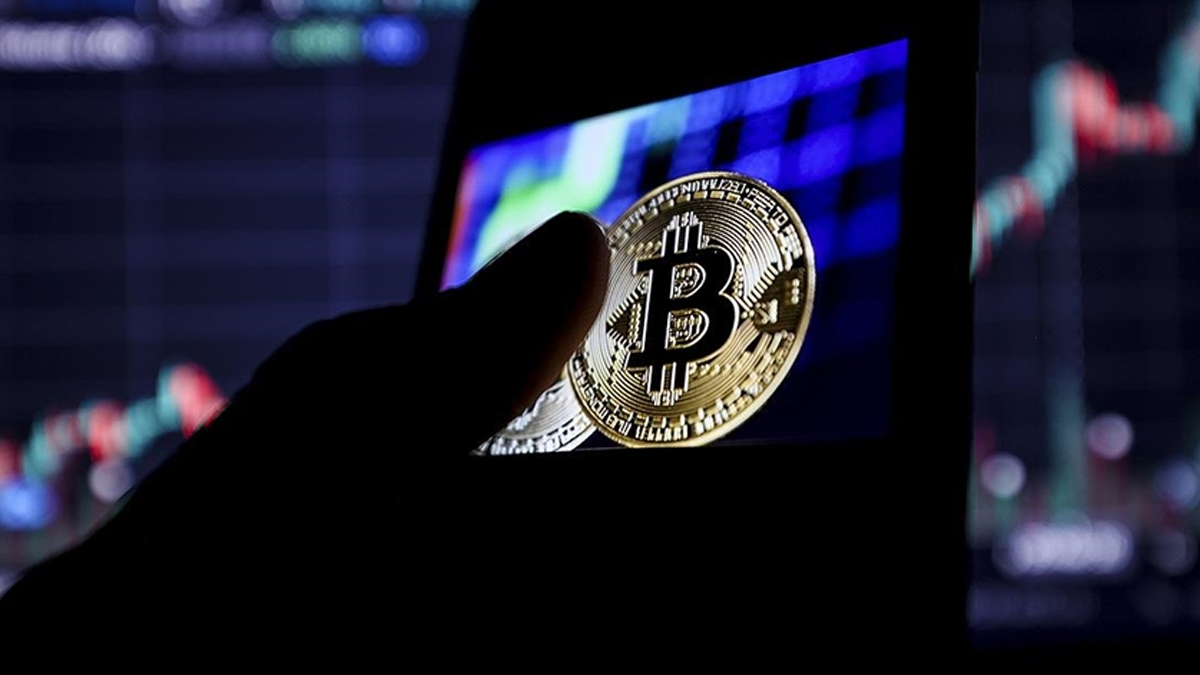 Bitcoin'in fiyatı 100 bin doların üzerine çıktı