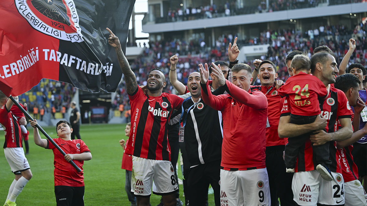4 yıl aradan sonra geri döndü! Süper Lig'e yükselen ikinci takım Gençlerbirliği