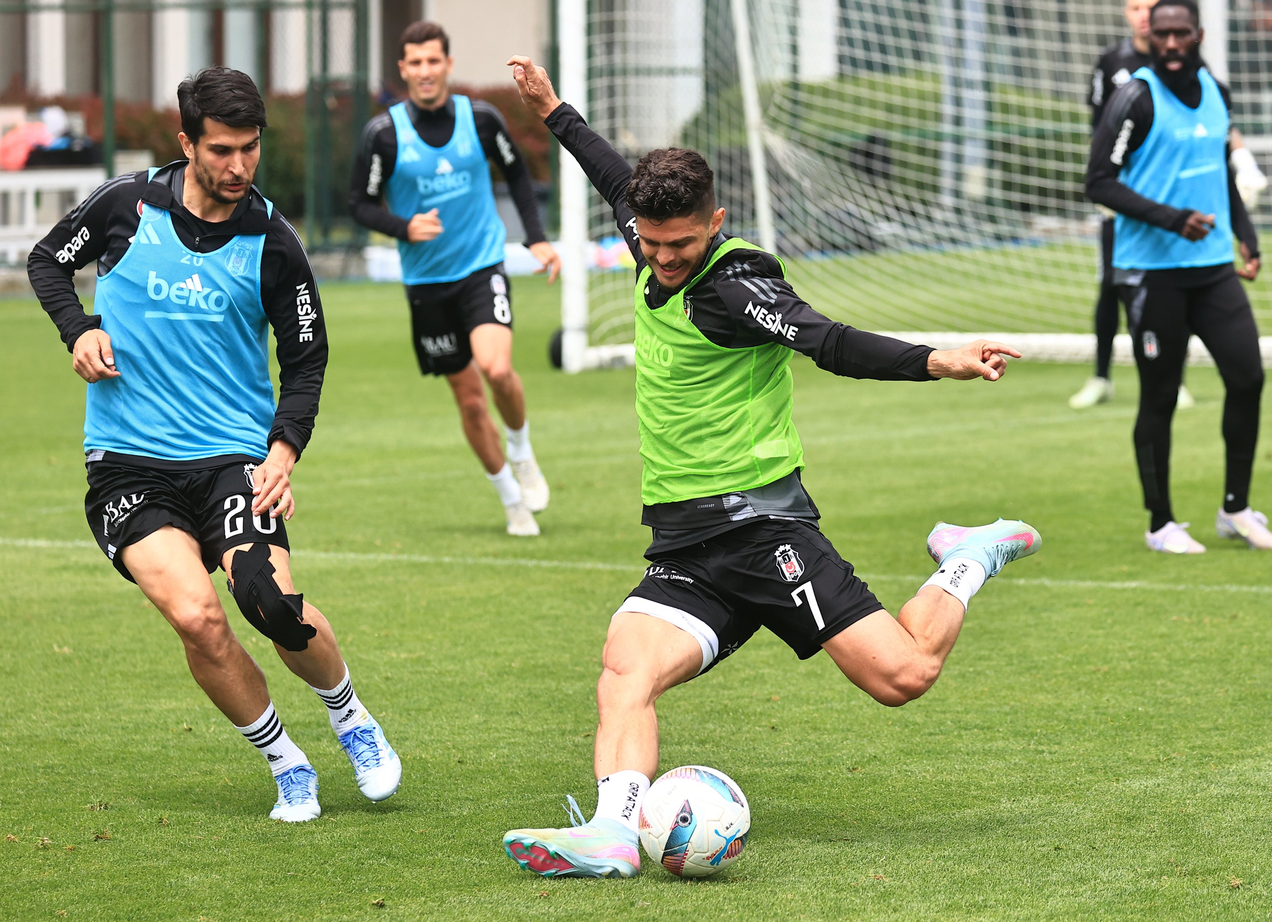 Beşiktaş, Alanyaspor deplasmanına hazırlanıyor