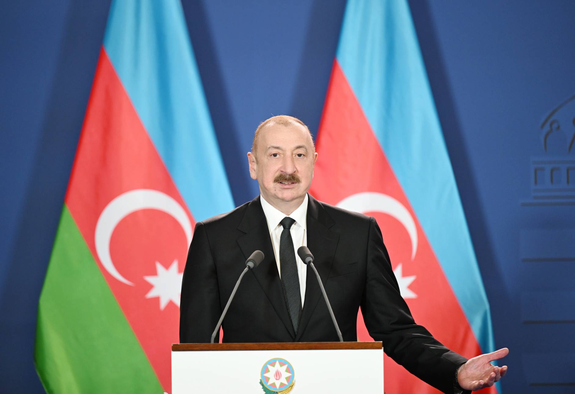 Aliyev'den Ermenistan yönetimine uyarı: Türkiye'ye karşı toprak rüyana son ver