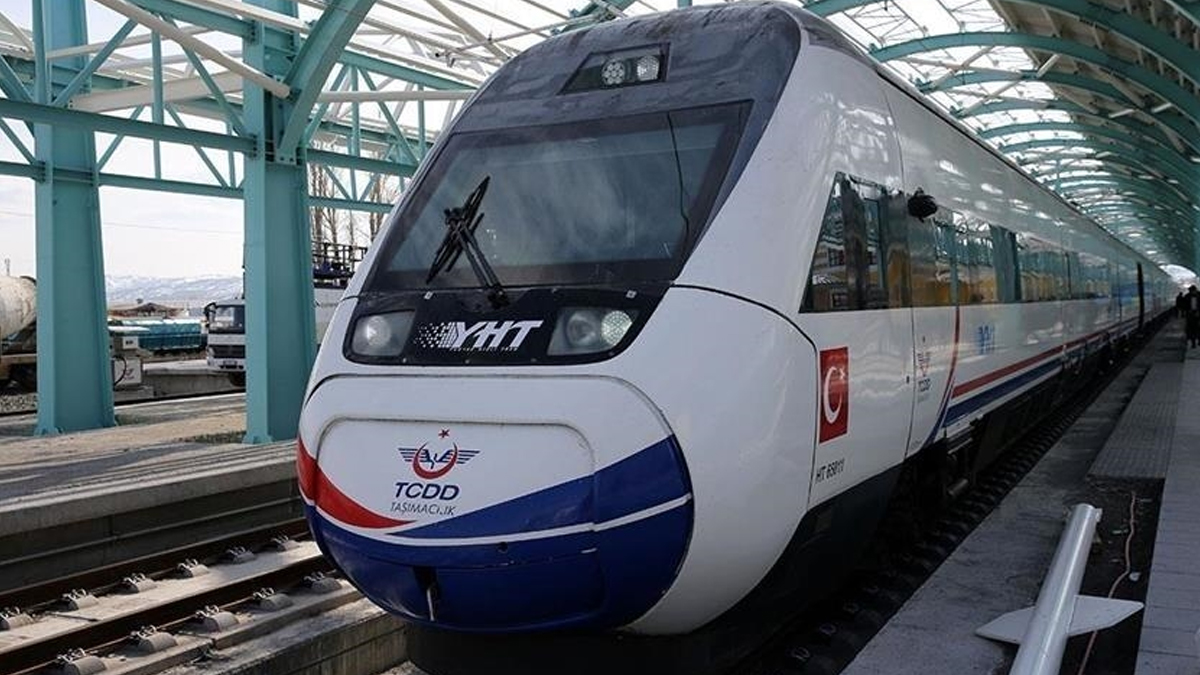 Tren seferlerine bayram tarifesi: Kapasite artışı yapılacak