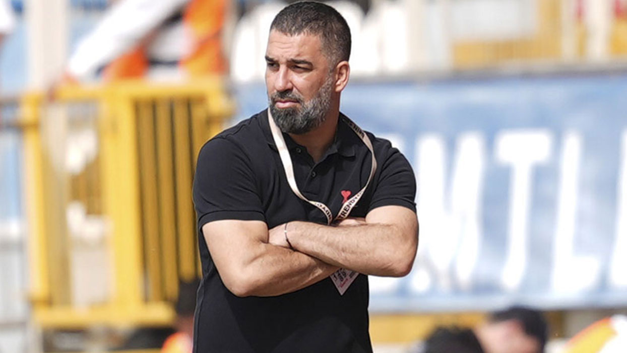 Resmen açıklandı! Arda Turan imzayı attı