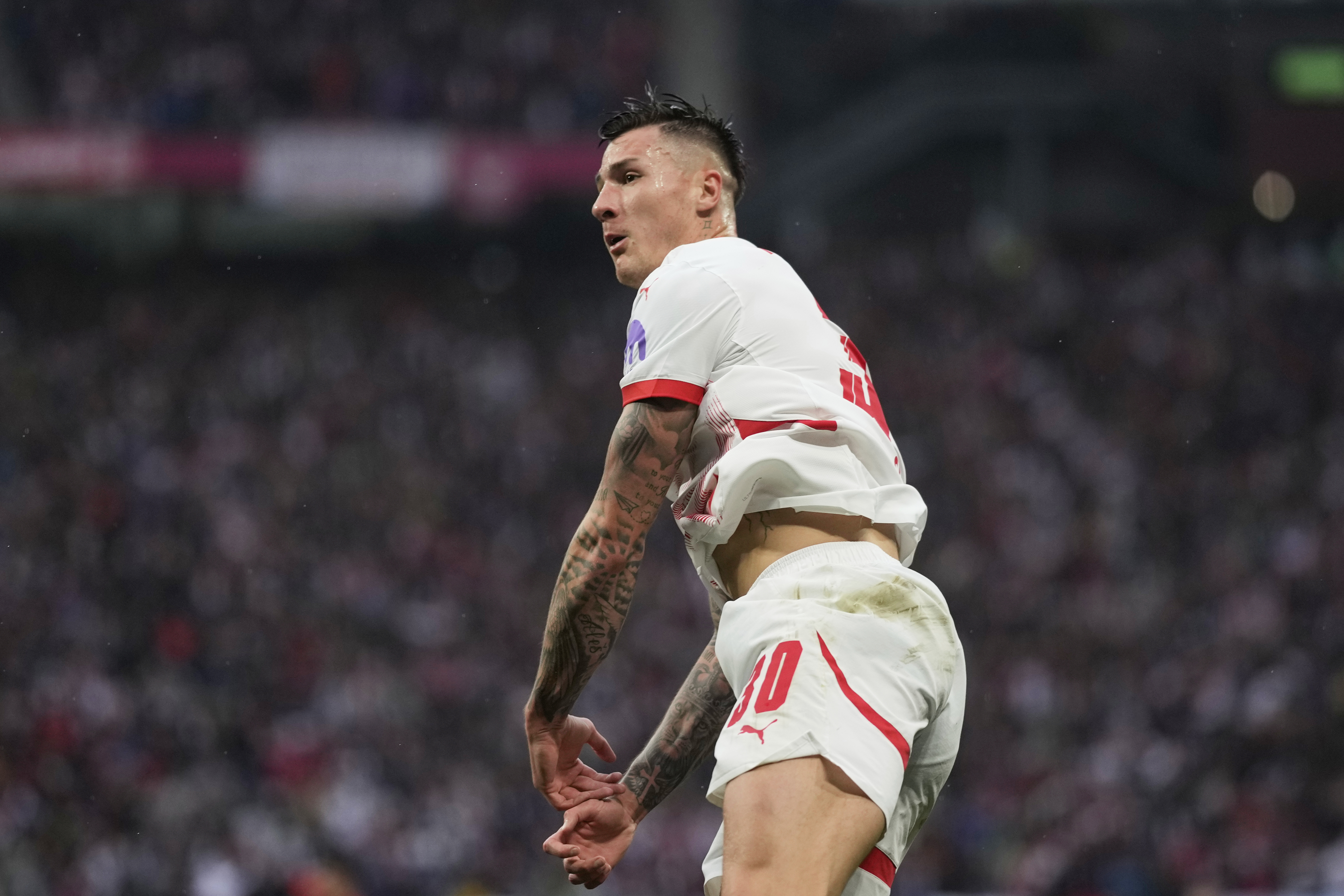 Arsenal, yeni golcüsünü buldu: Anlaşma kapıda!