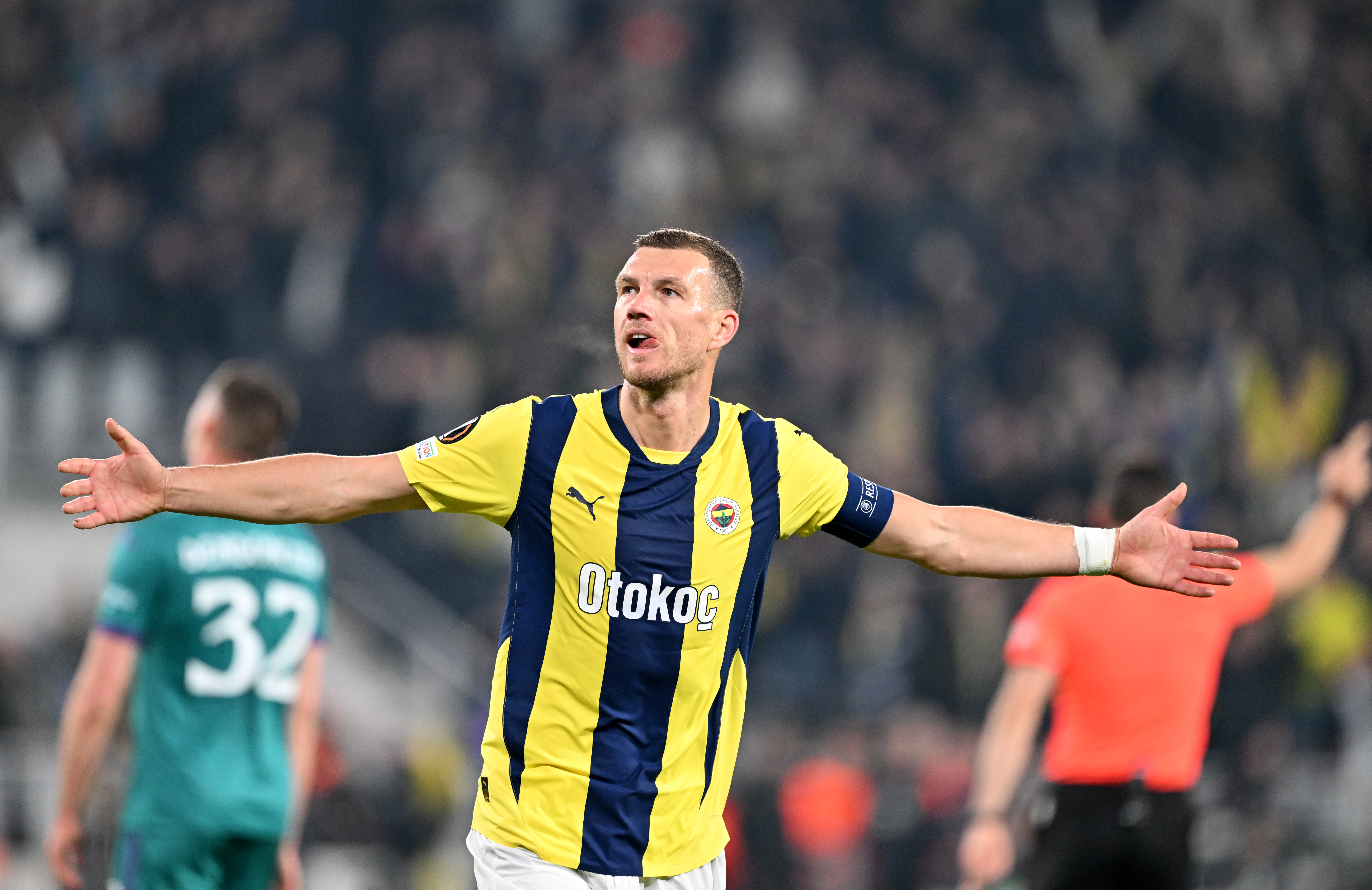 Fenerbahçe defteri kapandı! İşte Edin Dzeko'nun karnesi