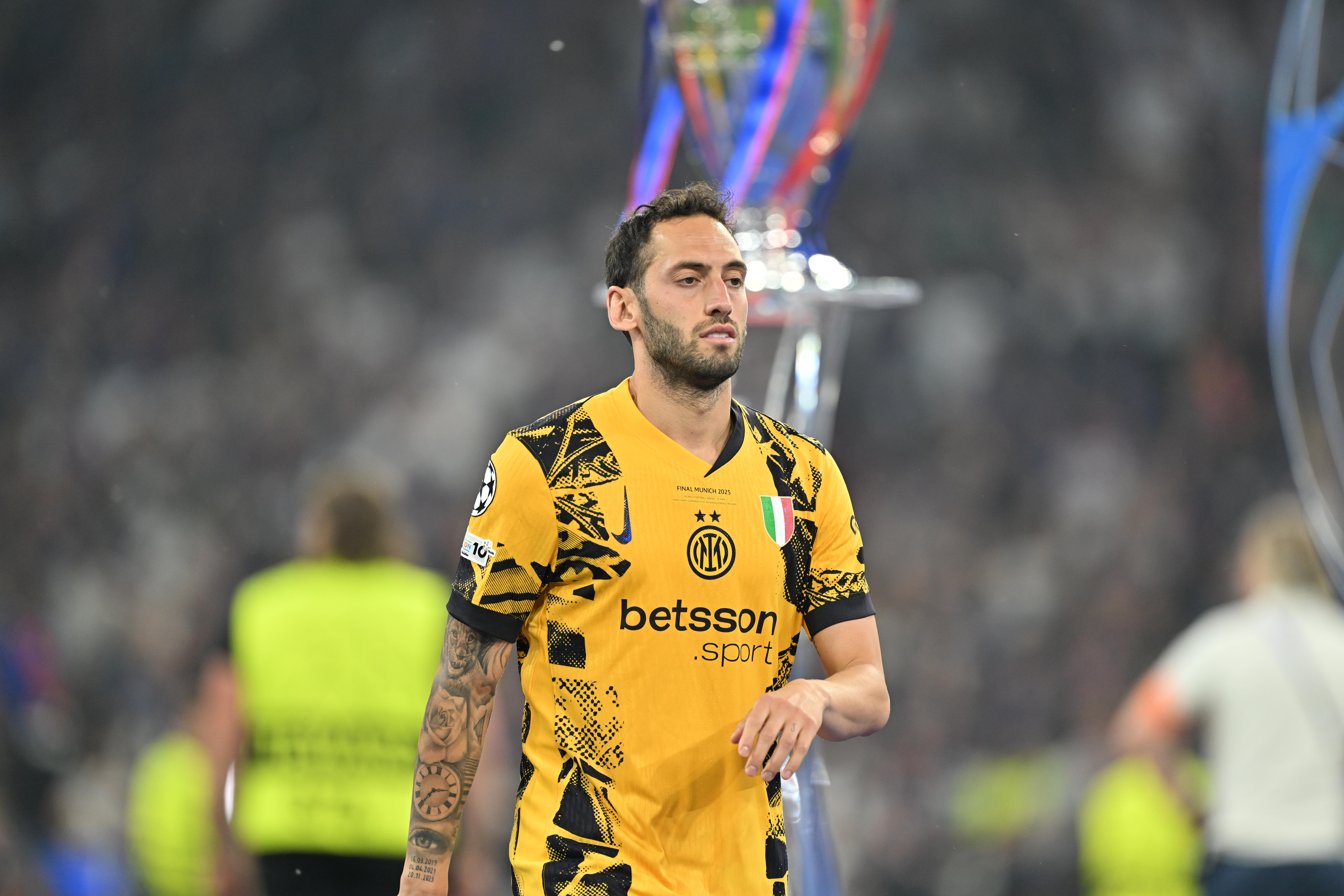 Hakan Çalhanoğlu, tarihe geçti