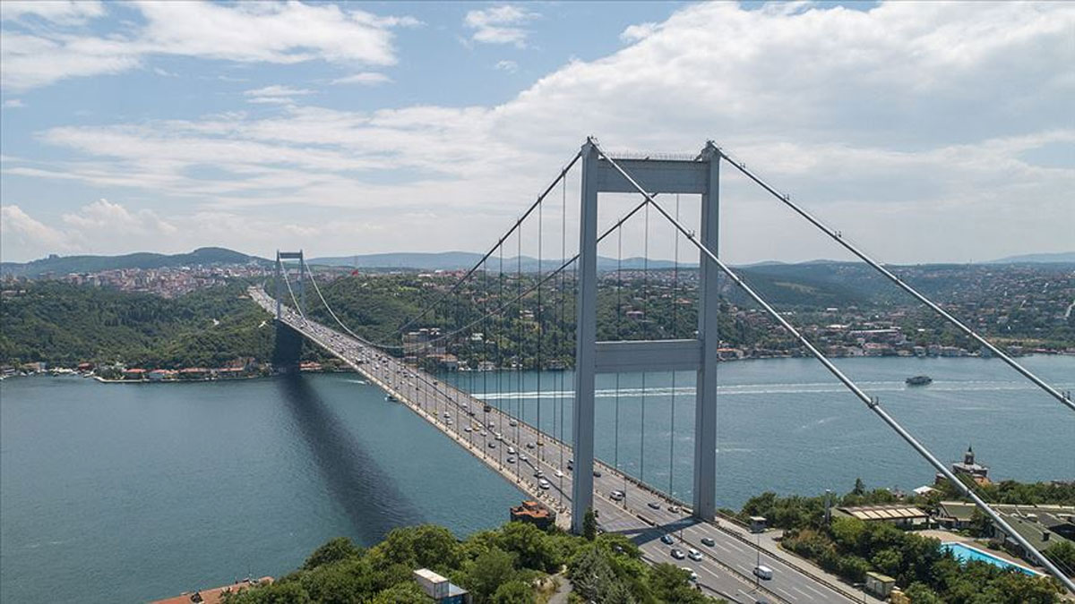 Köprü ve otoyollar bayramda ücretsiz