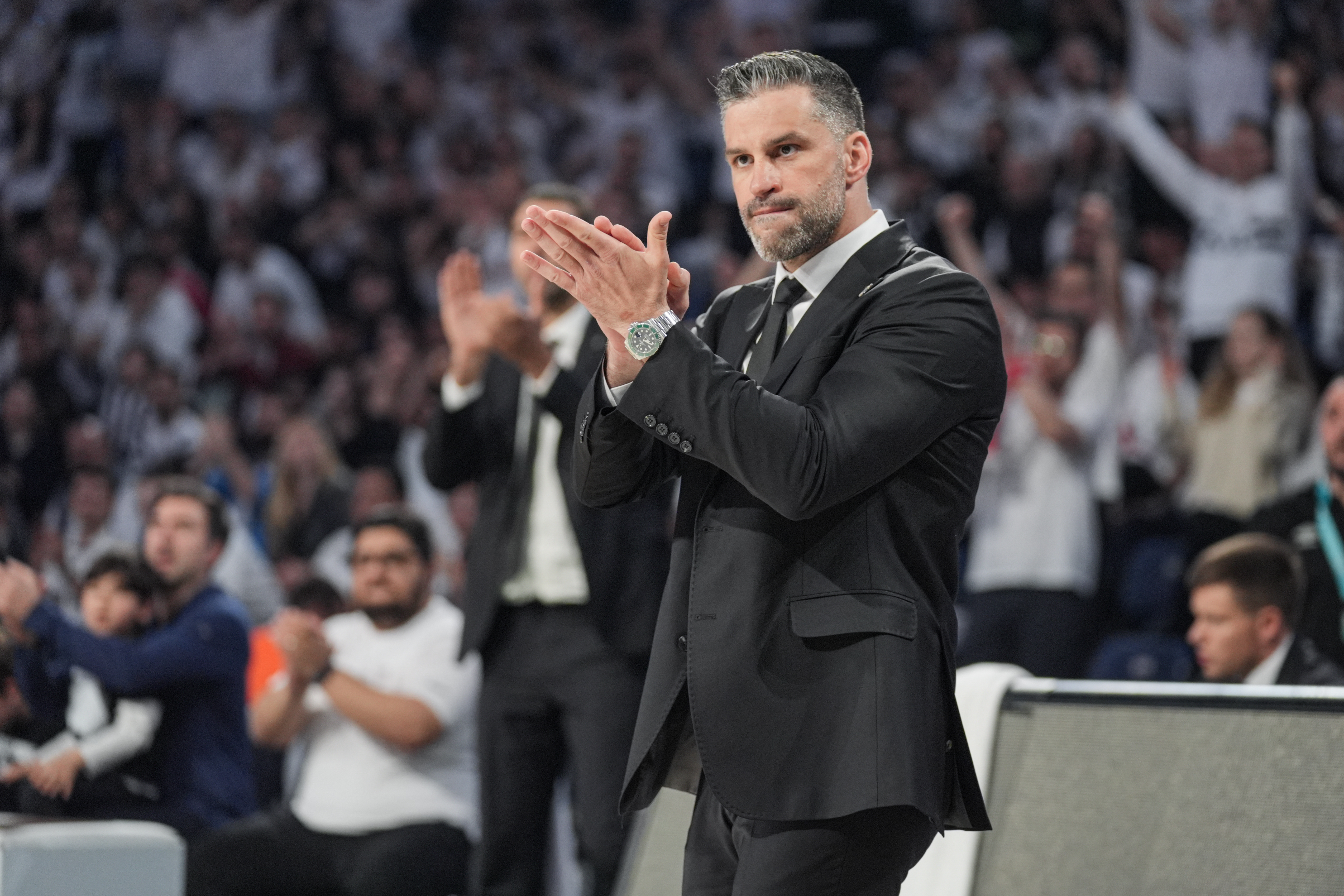 Beşiktaş'ta Dusan Alimpijevic ile yeni sözleşme imzalandığı açıklandı