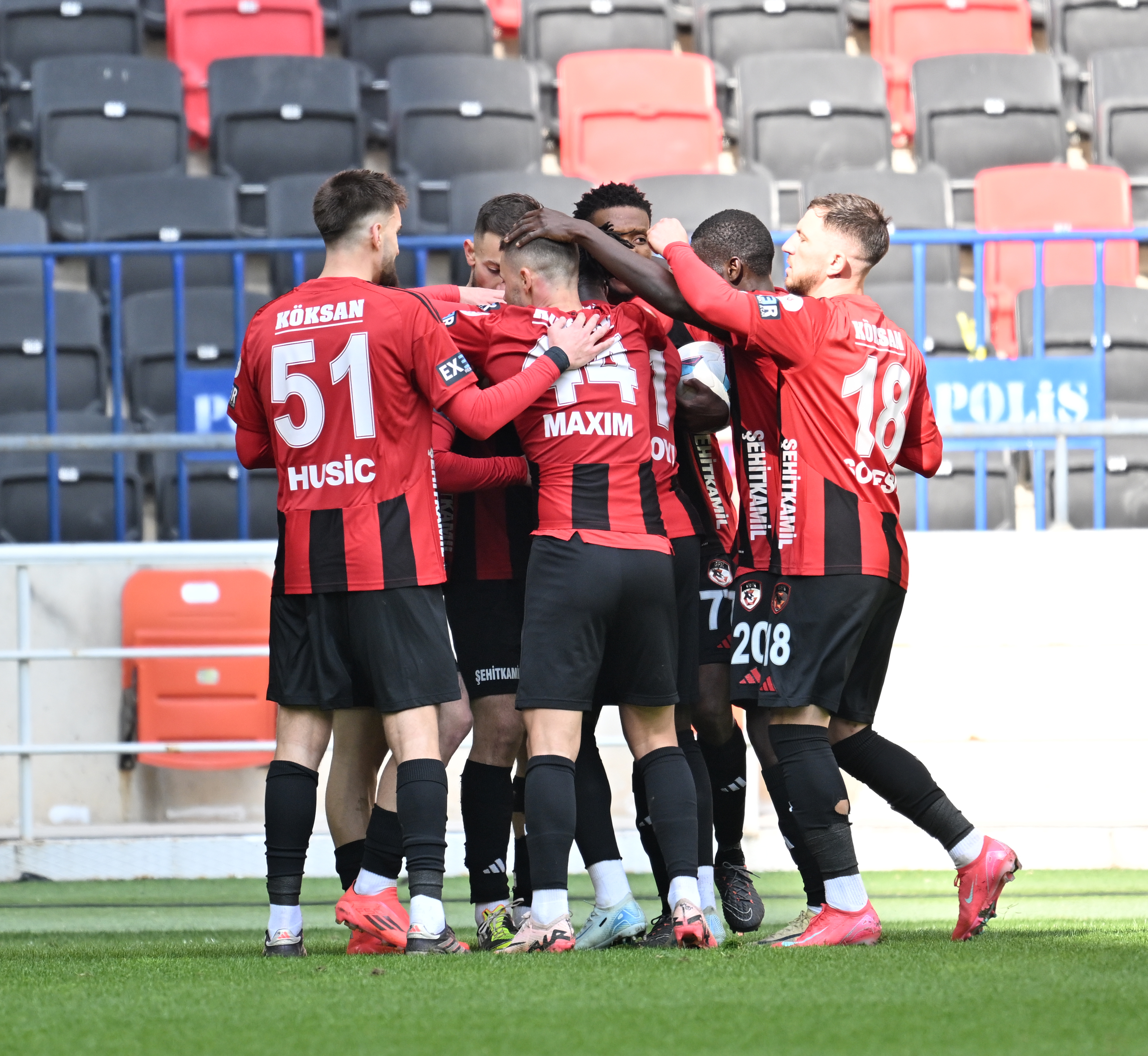 Süper Lig'de sahasında en az gol yiyen takım Gaziantep FK!
