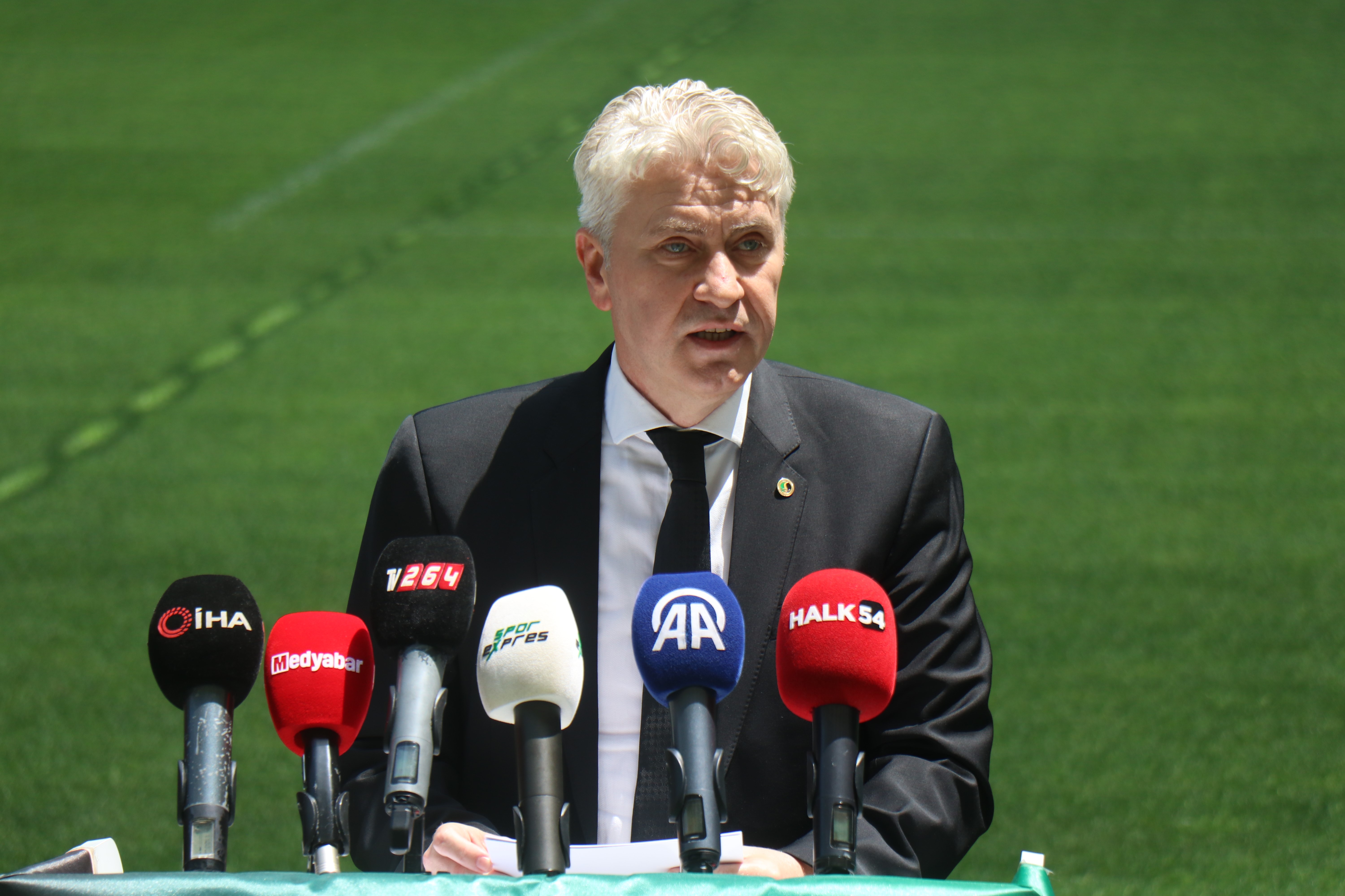 Sakaryaspor'un yeni başkanı Muhammet Kıratlı oldu