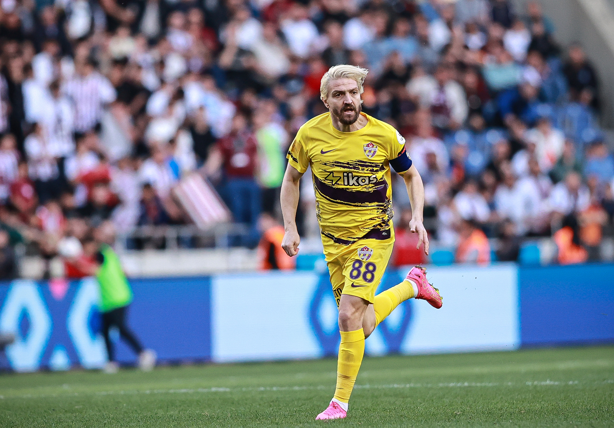 Eyüpspor açıkladı! Caner Erkin ile yollar ayrıldı
