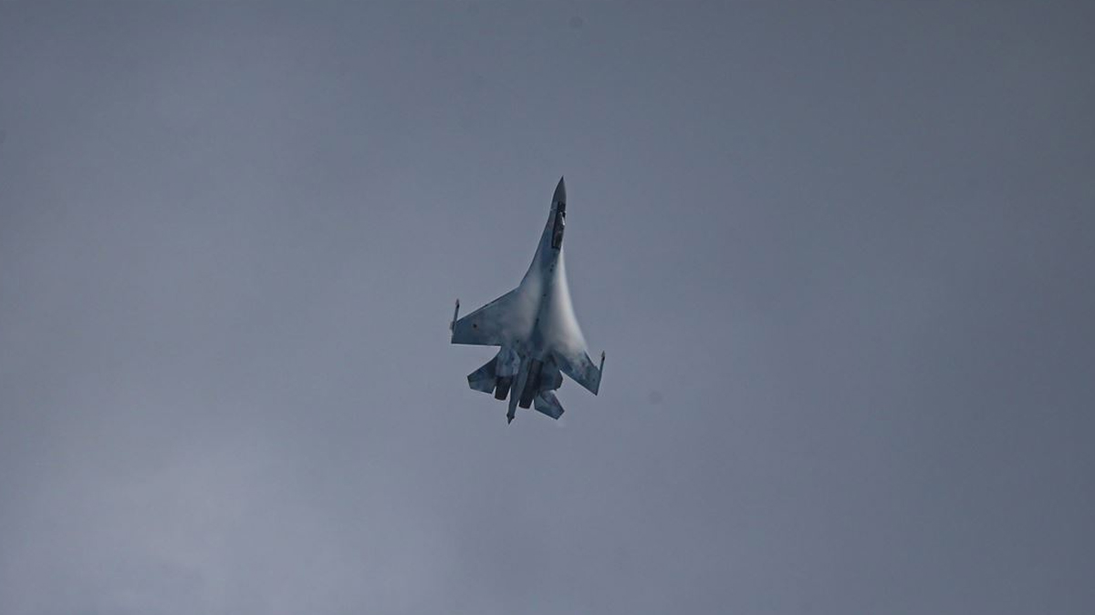 Yaptırım tehditlerine boyun eğilmedi! SU-35 savaş uçakları resmen açıklandı
