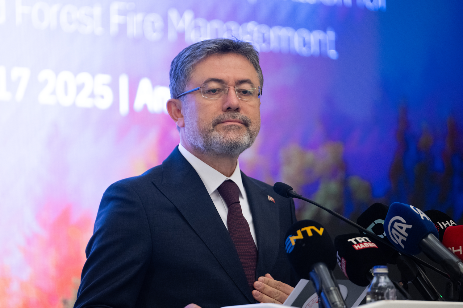 Bakan Yumaklı'dan orman yangını uyarısı