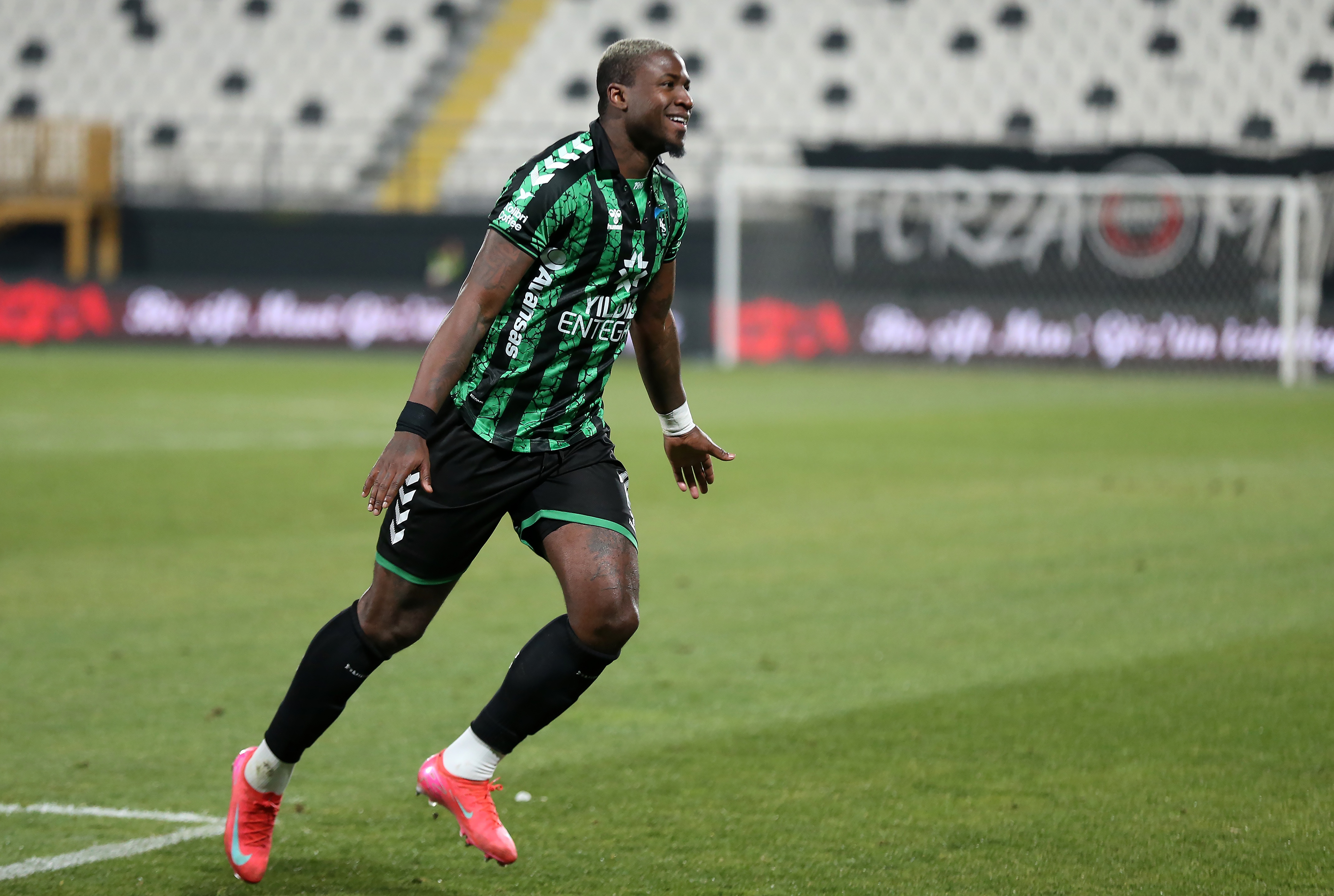 Kocaelispor'da ayrılık! Marcao veda etti