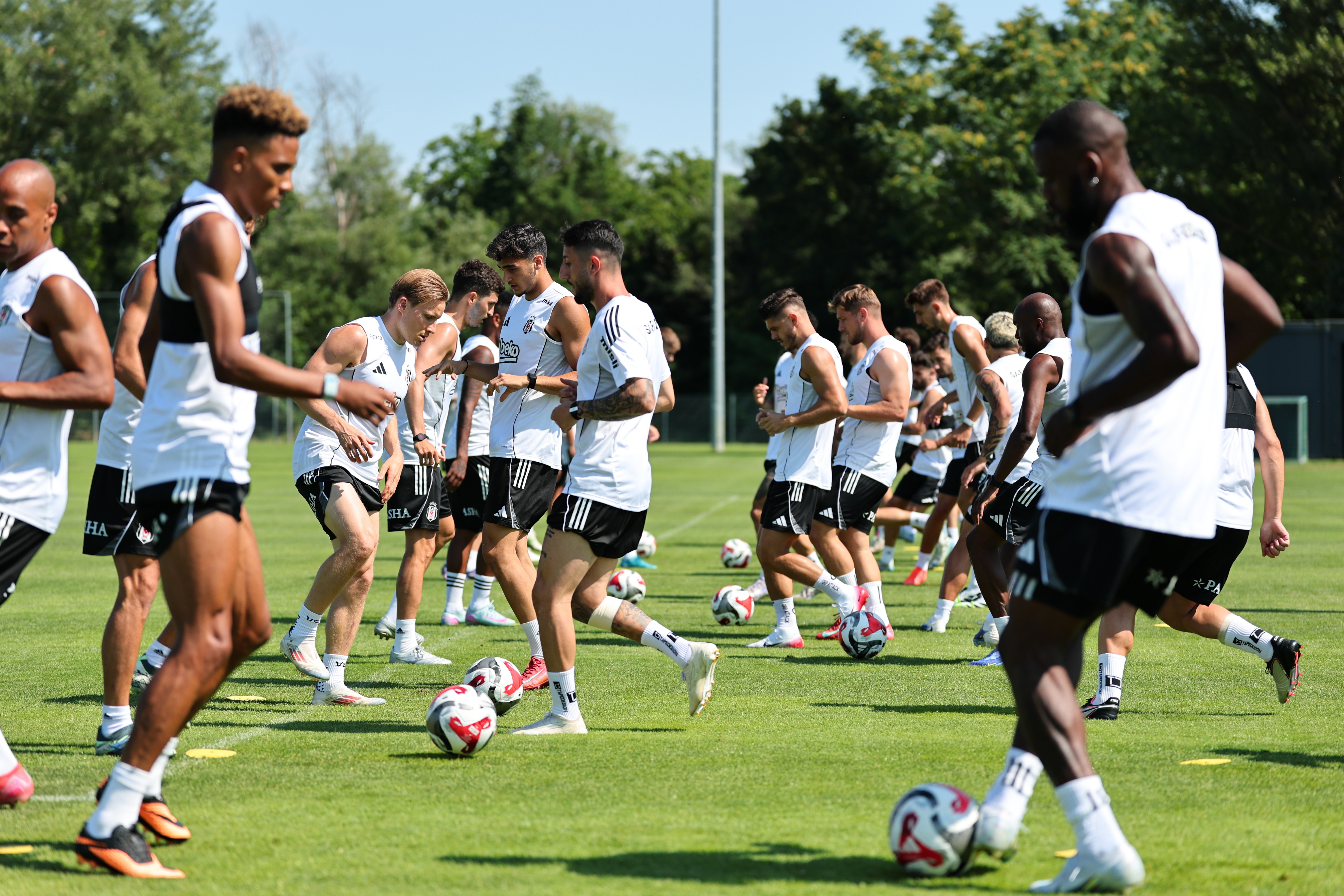 Beşiktaş'ın Avusturya kampı devam ediyor