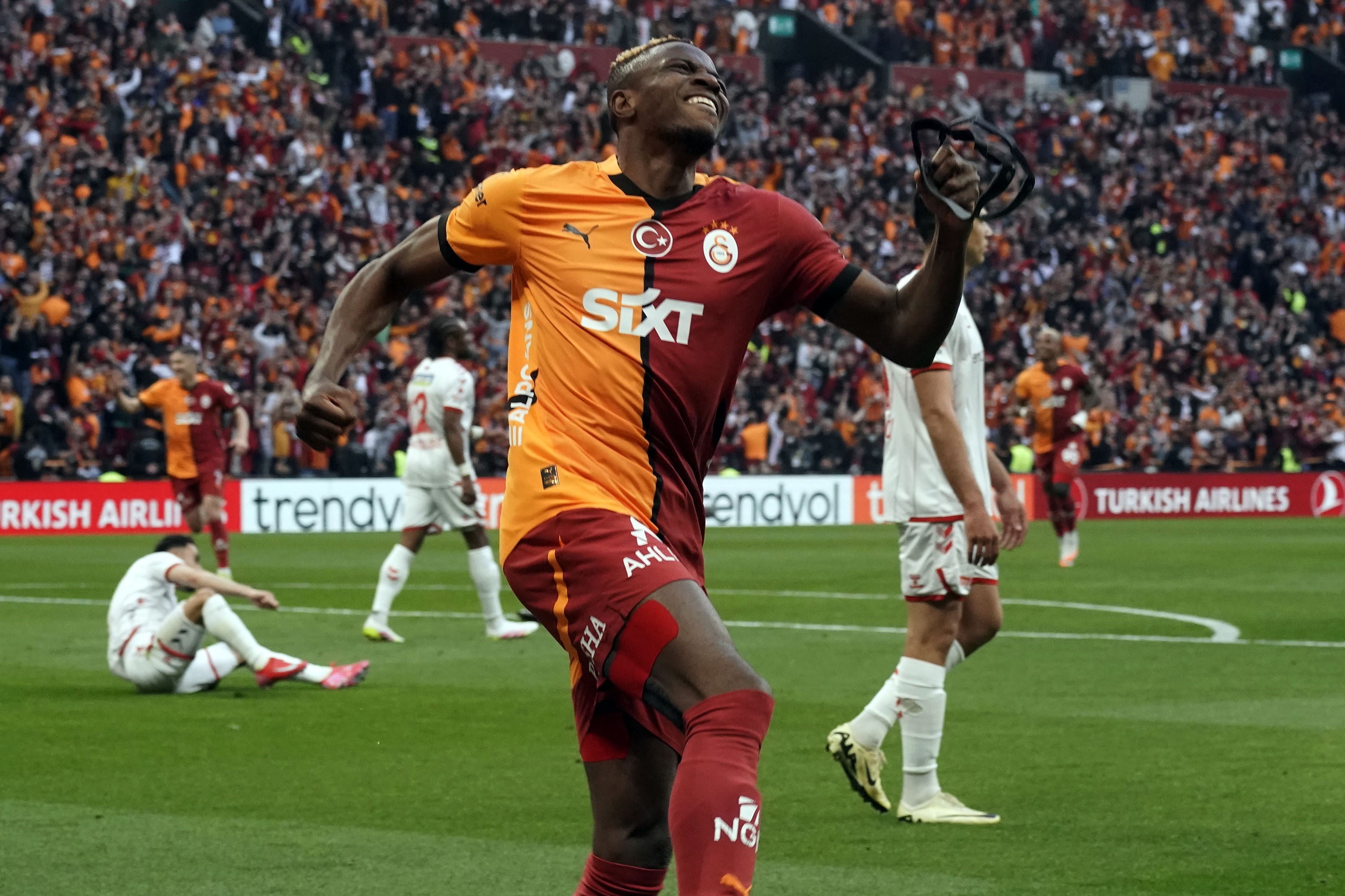 Osimhen için kritik gelişme! Napoli kararını verdi