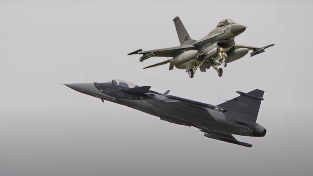 F-16'lardan resmen vazgeçildi! 24 adet Gripen savaş uçağı geliyor