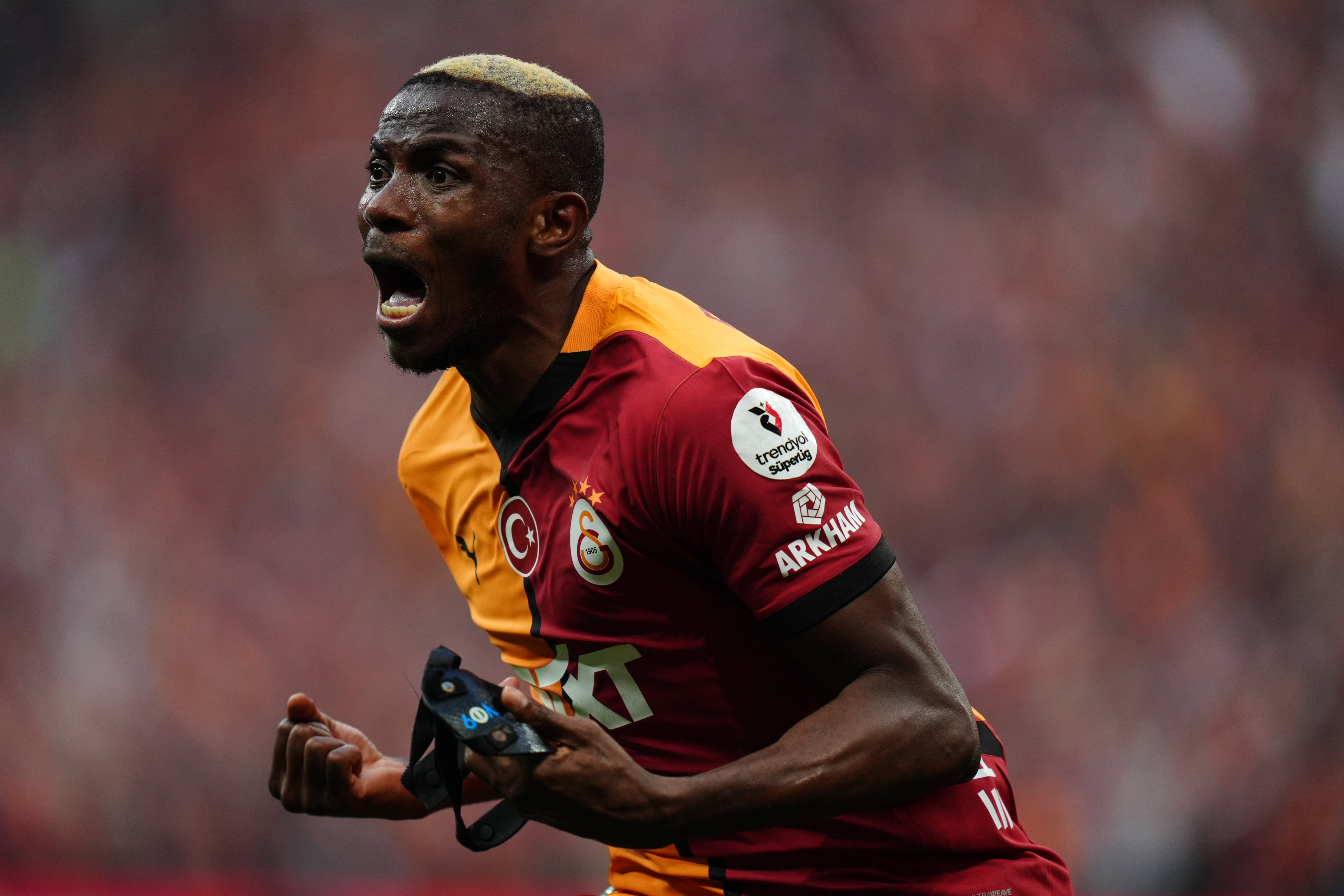 Galatasaray teklif yükseltti! Victor Osimhen için 75 milyon euro