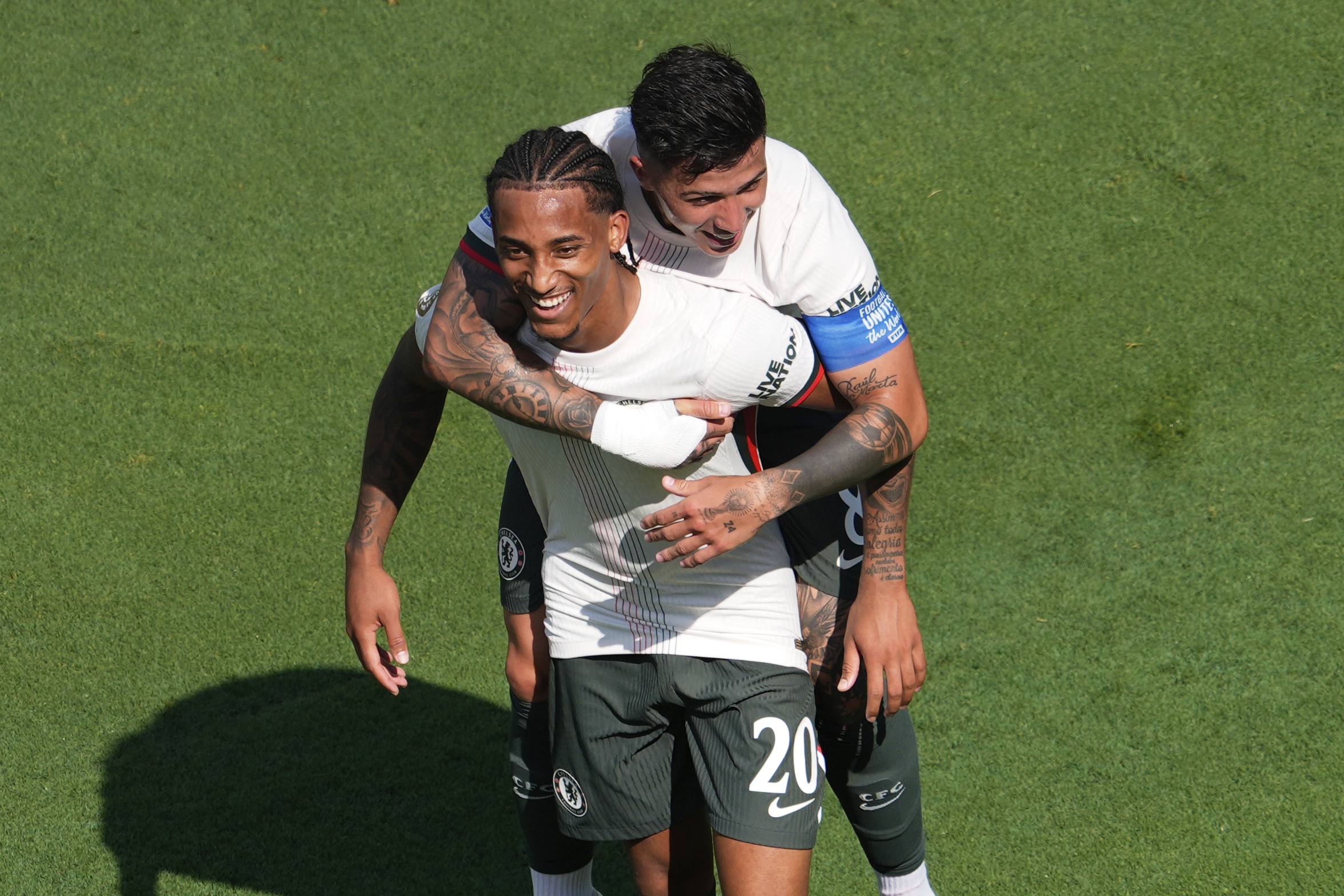 Joao Pedro, Chelsea'yi finale taşıdı