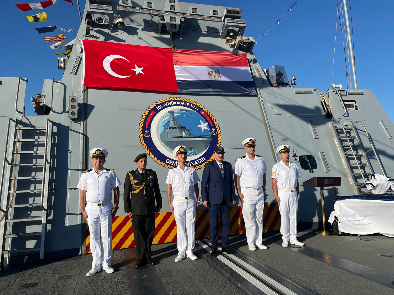TCG Büyükada okyanusları aşıp geldi! Türkiye'den Mısır'a kritik mesaj