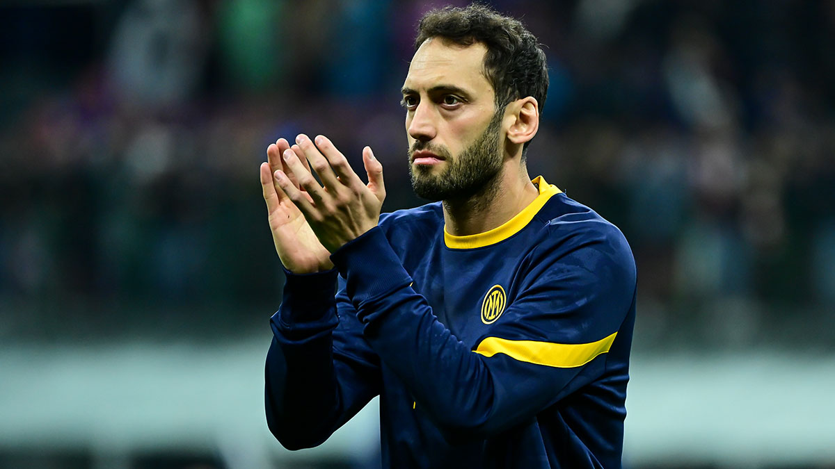 Galatasaray, Hakan Çalhanoğlu'ndan vazgeçmedi! Transfer için yeni hamle yolda