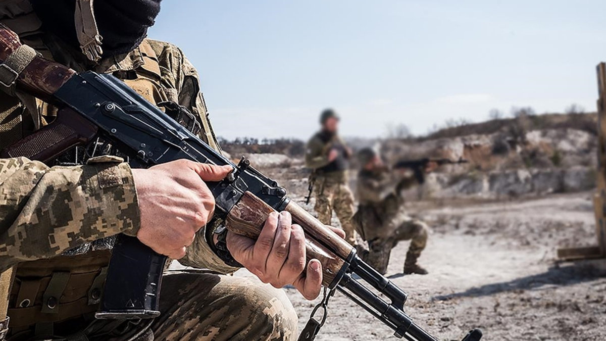 Rusya: ABD'nin Ukrayna'ya silah desteğini izliyoruz
