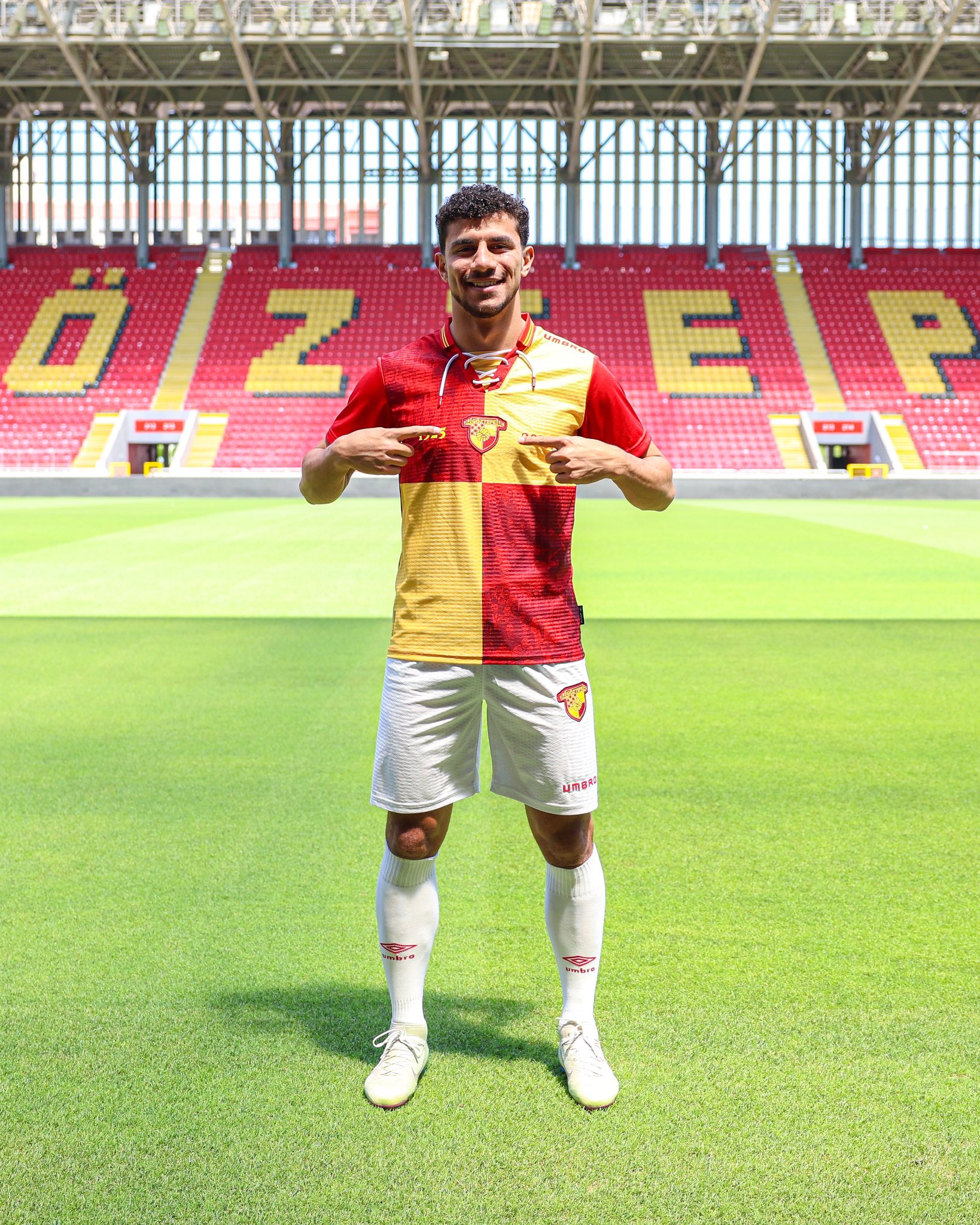 Göztepe'nin yeni transferi Sabra, sezon hazırlıklarını değerlendirdi