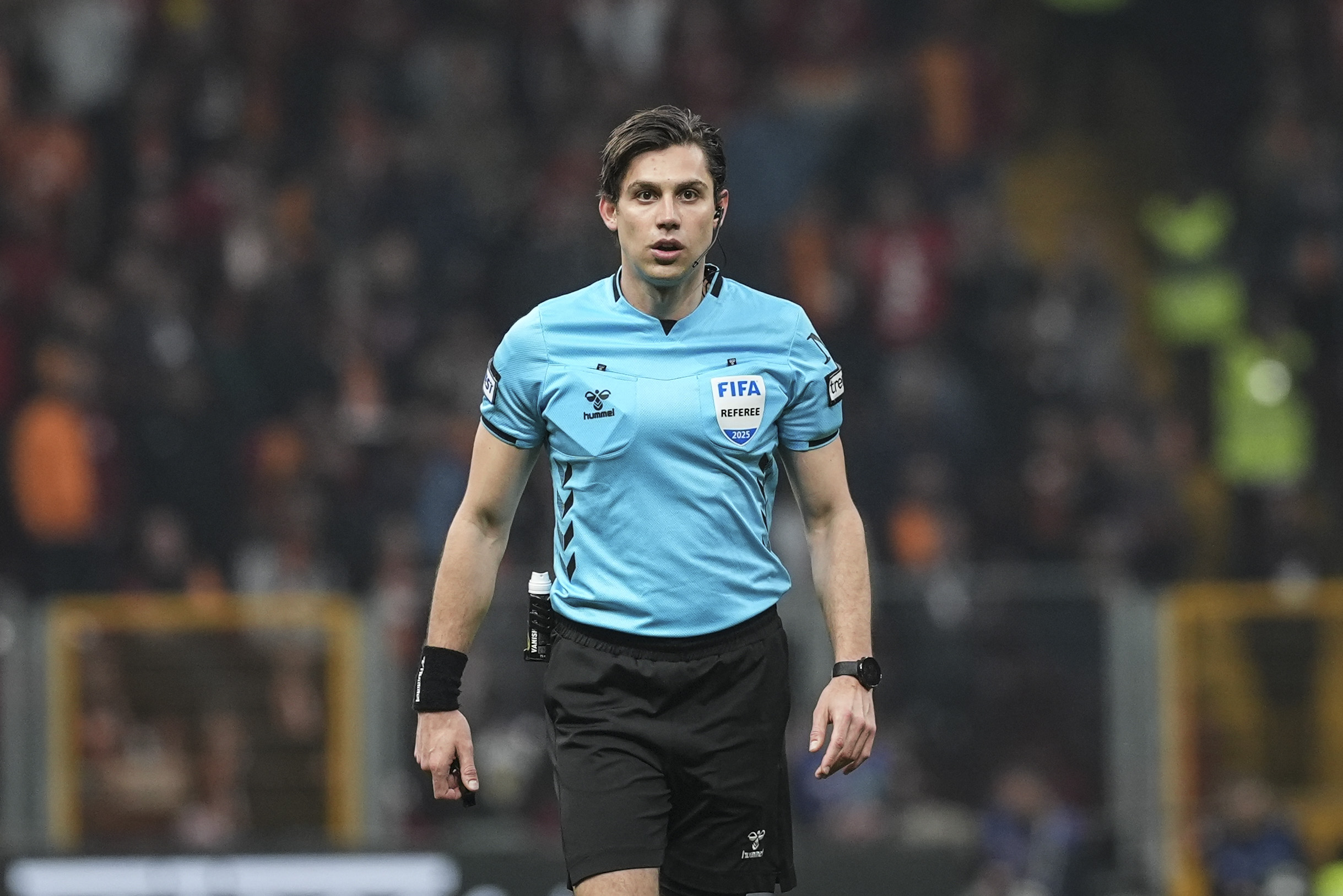 UEFA'dan hakem Mehmet Türkmen'e görev