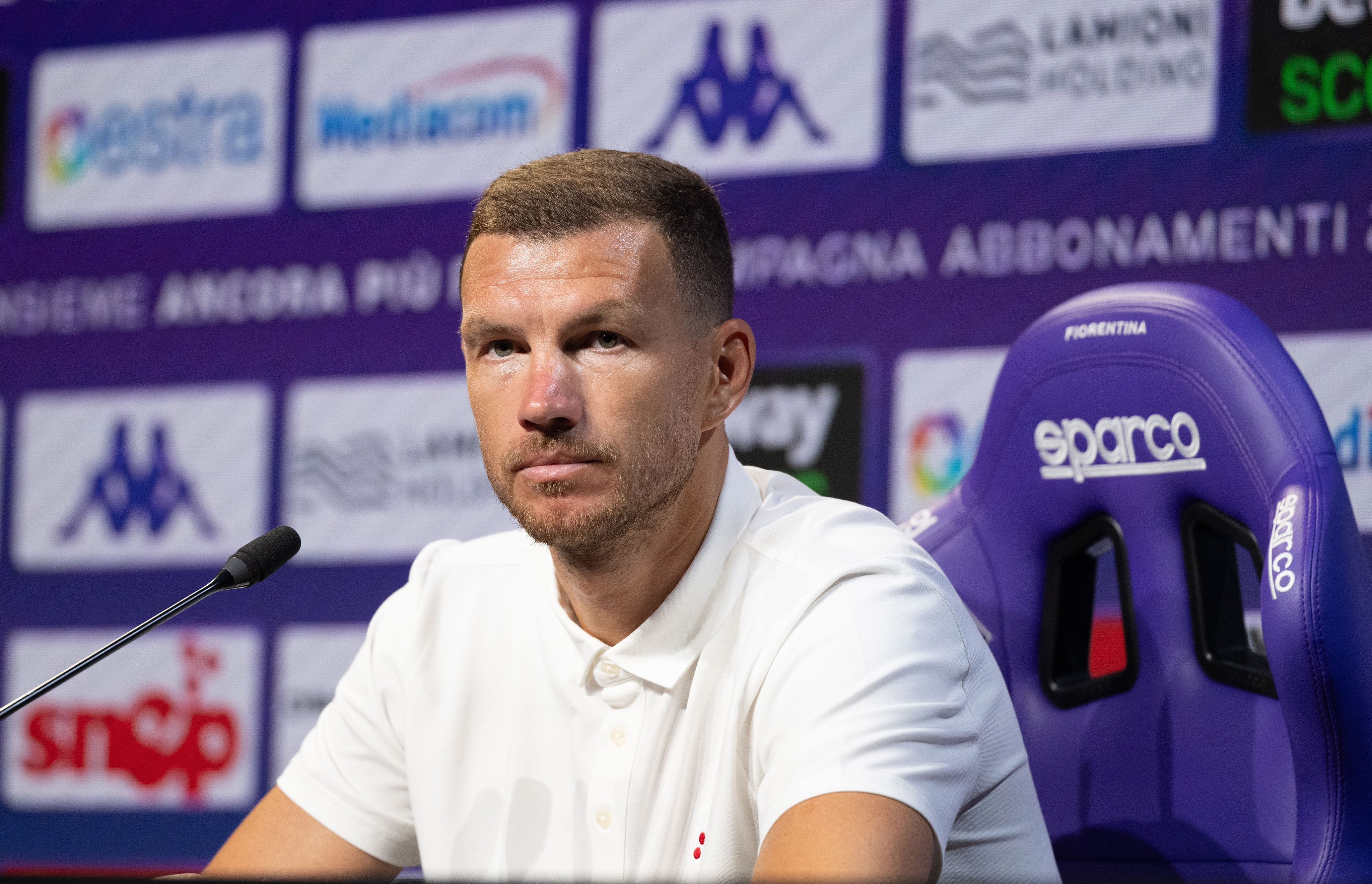 Edin Dzeko'dan göndermeli açıklamalar!