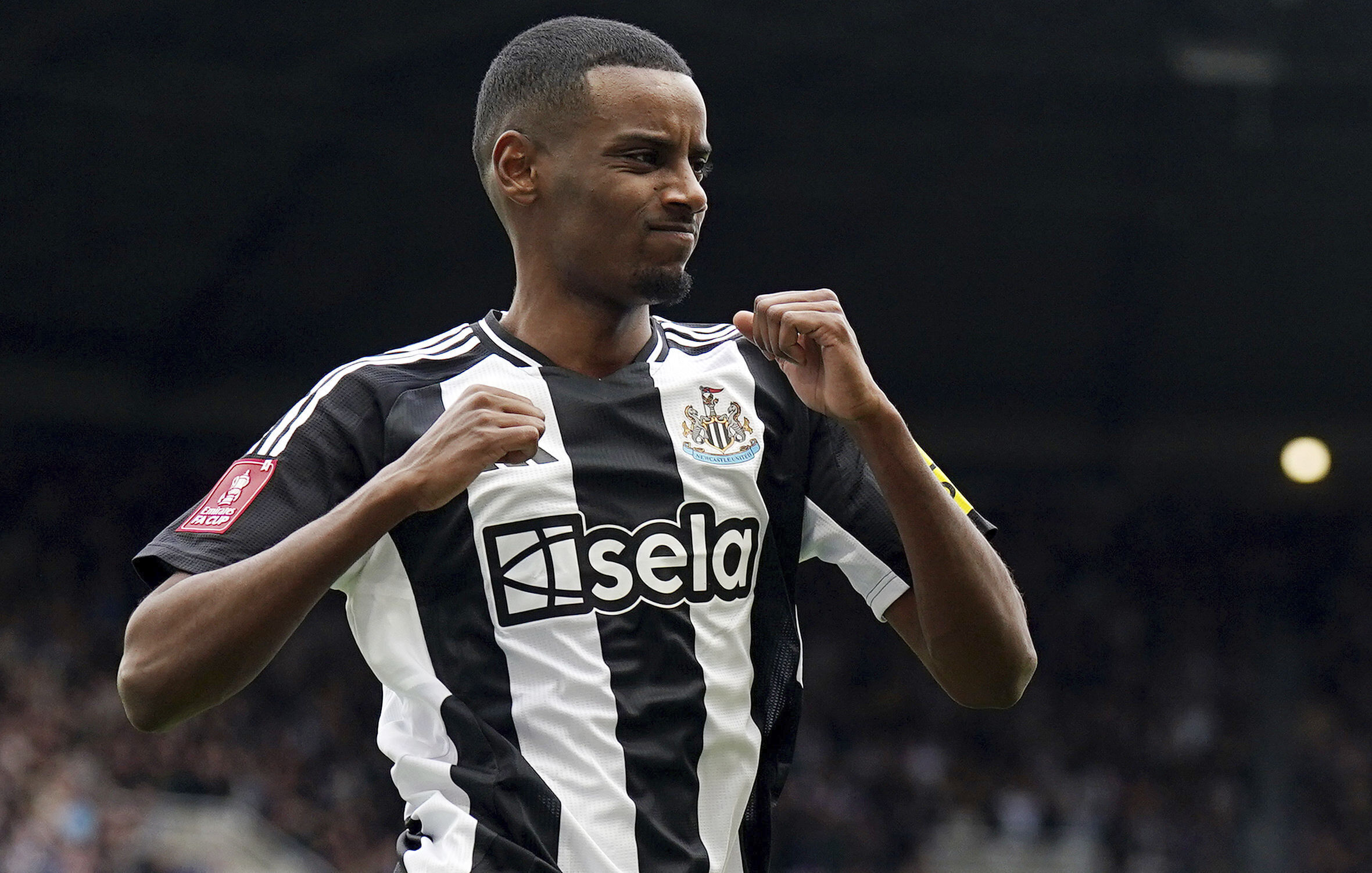 Alexander Isak, Newcastle United ile yol ayrımında