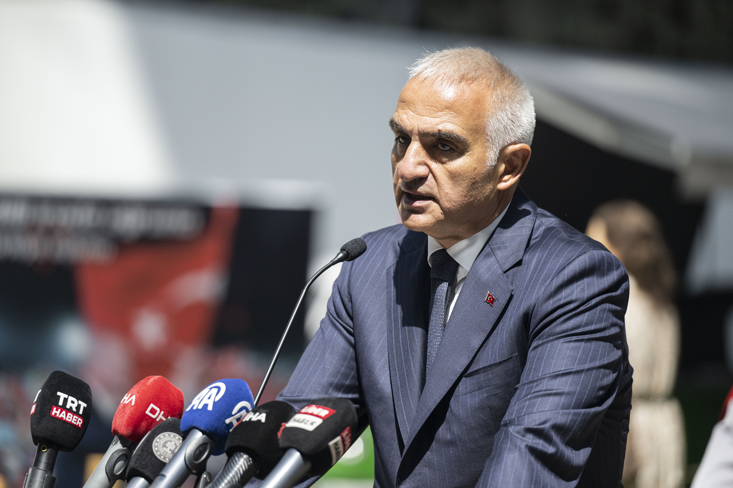 Bakan Ersoy: Temelini attığımız Antalya-Alanya Otoyolu stratejik bir adım olacak