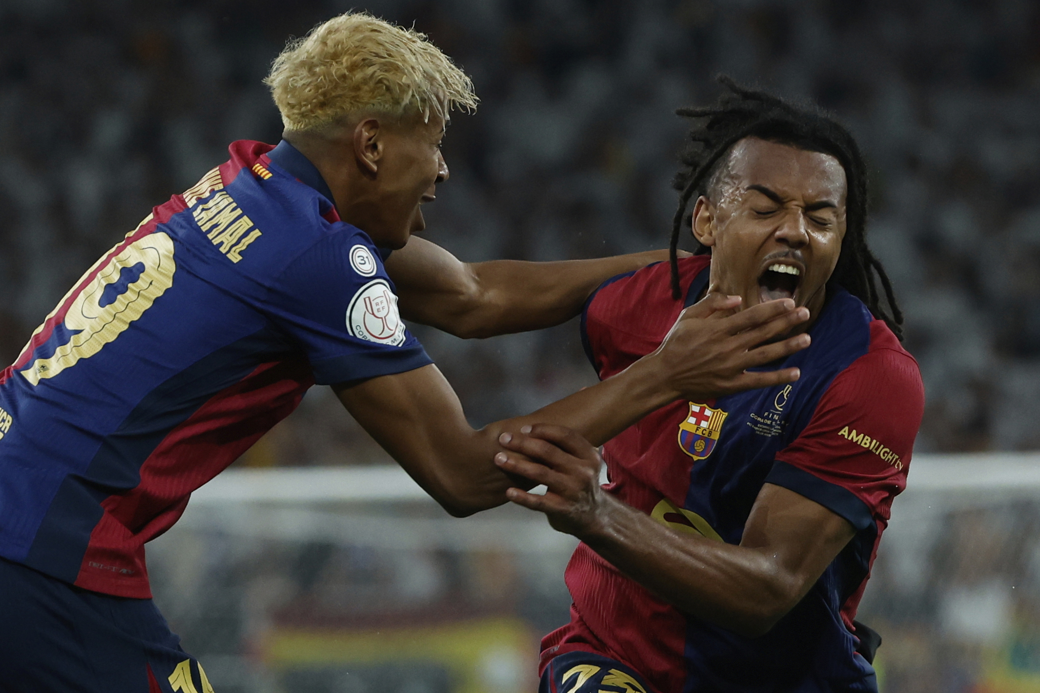 Barcelona, Jules Kounde ile sözleşme uzatıyor!