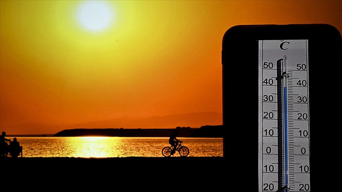 Istanbul v primežu vročine in visoke vlažnosti