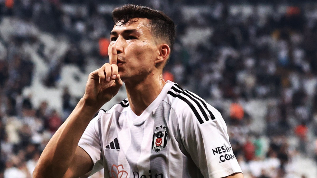 Beşiktaş se je razšel z Bakhtiyorjem Zaynutdinovom, ki je prestopil k Dinamu iz Moskve