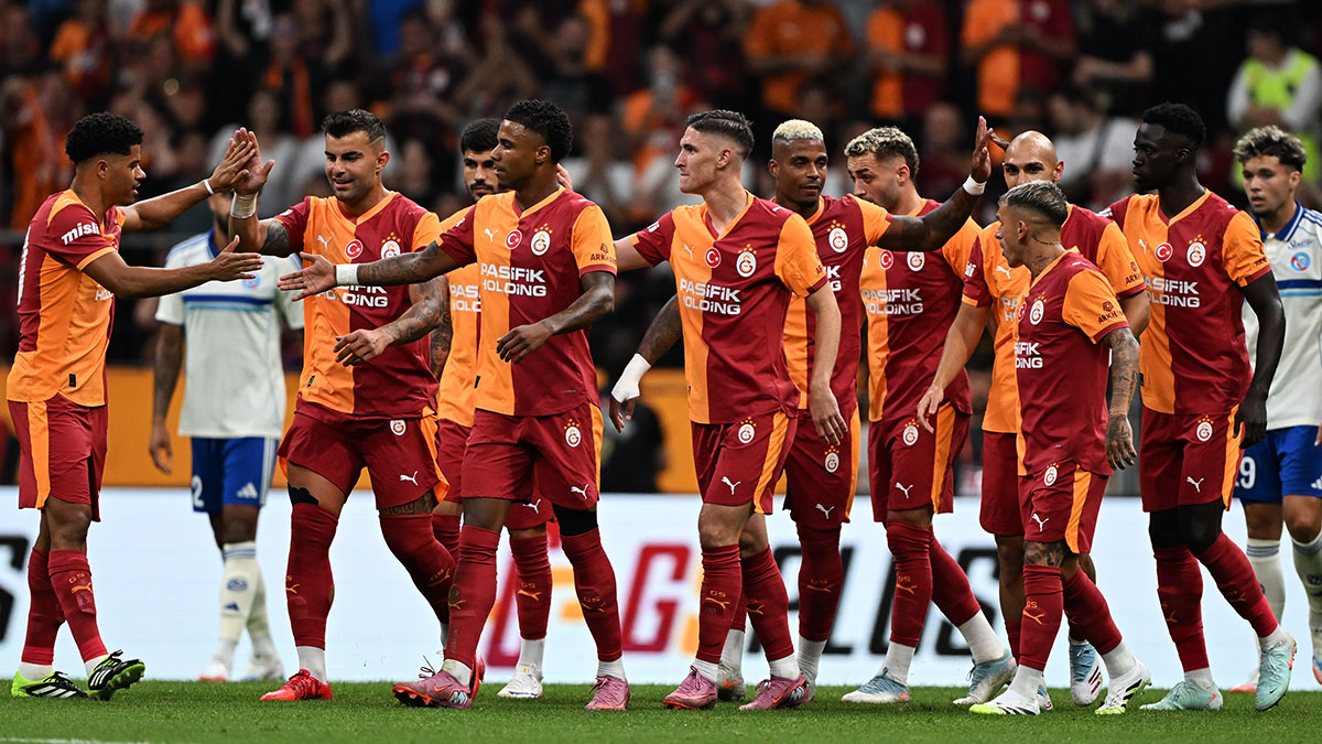 Galatasaray yol ayrımında! 4 futbolcu için teklif bekleniyor