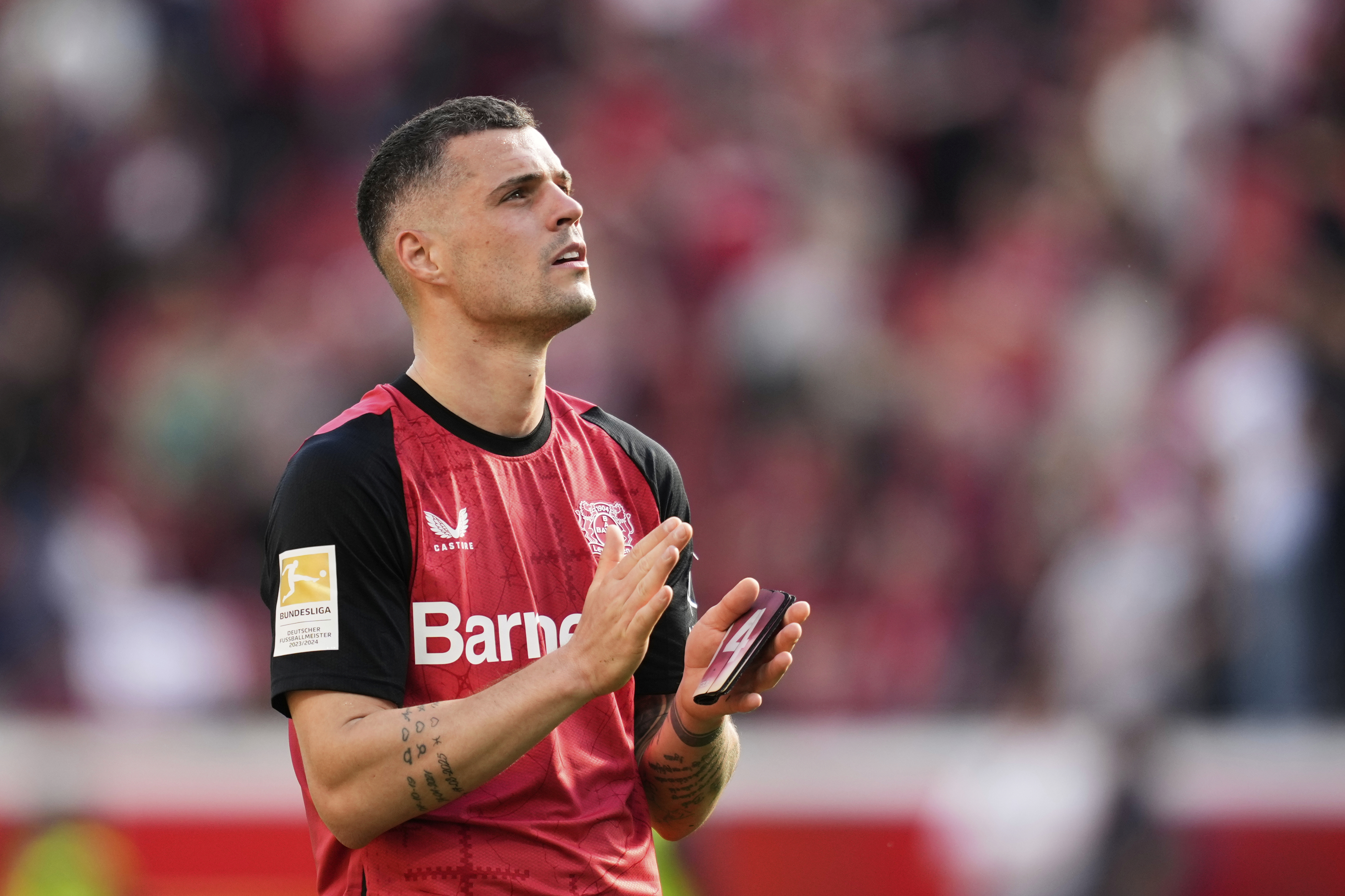 Granit Xhaka, Premier Lig'e geri dönüyor