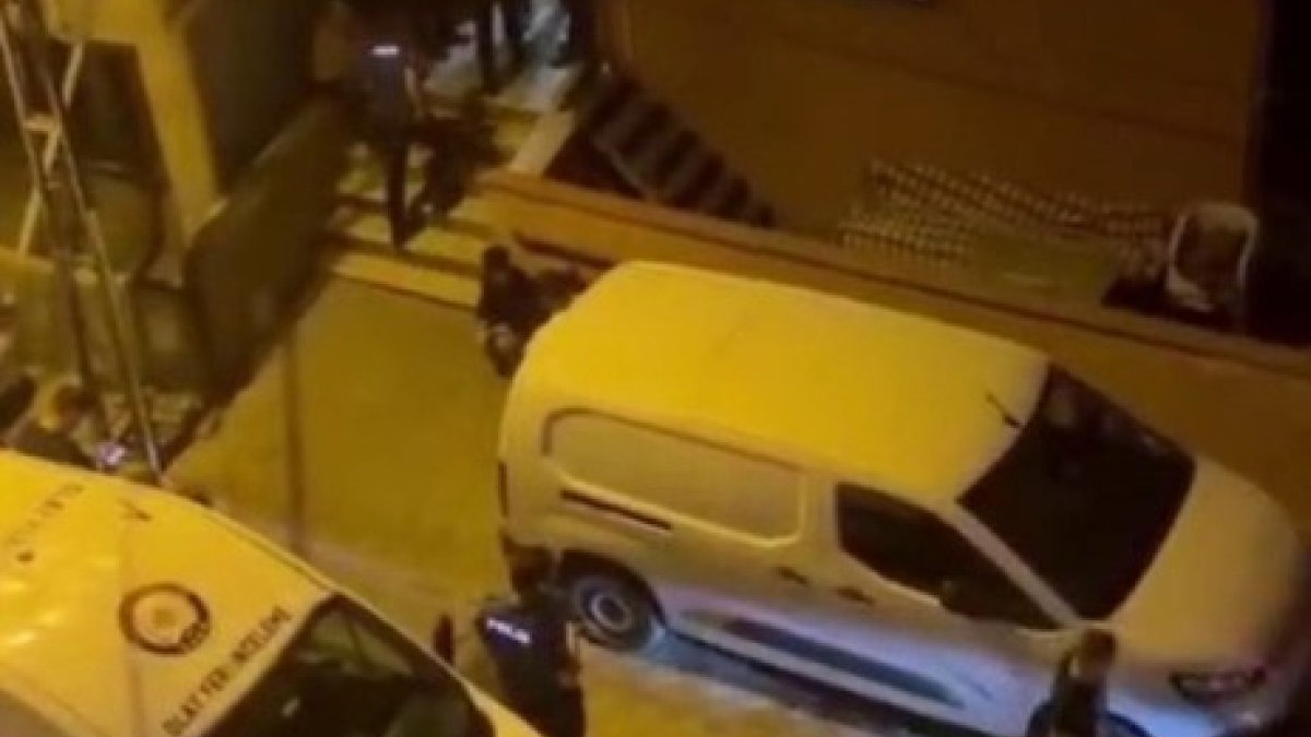 İstanbul'da aile katliamı! Anne ve babasını bıçaklayarak öldürdü