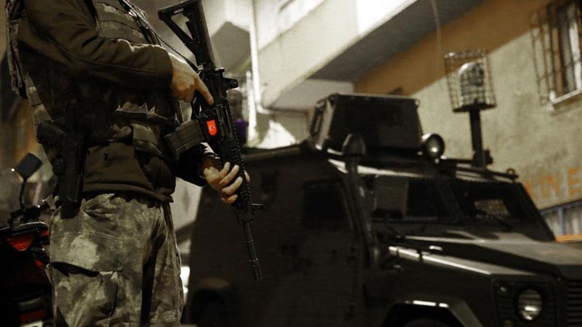 26 ilde FETÖ operasyonu! Çok sayıda örgütsel doküman ele geçirildi